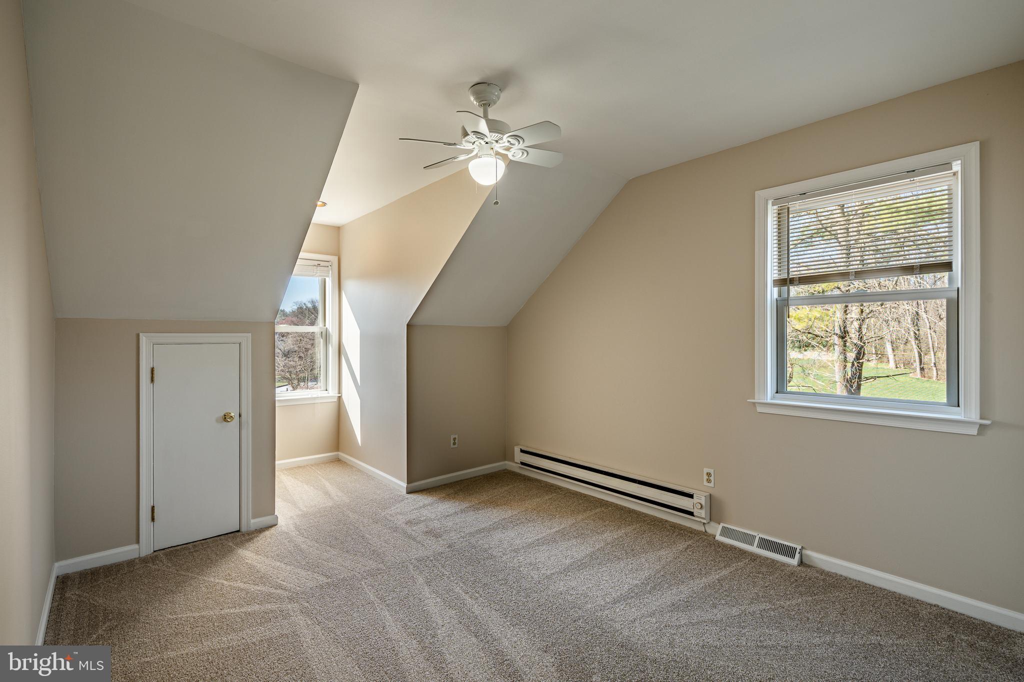 SHADOW OAK - Residential