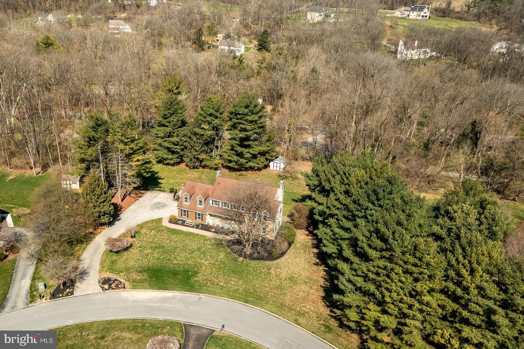 SHADOW OAK - Residential