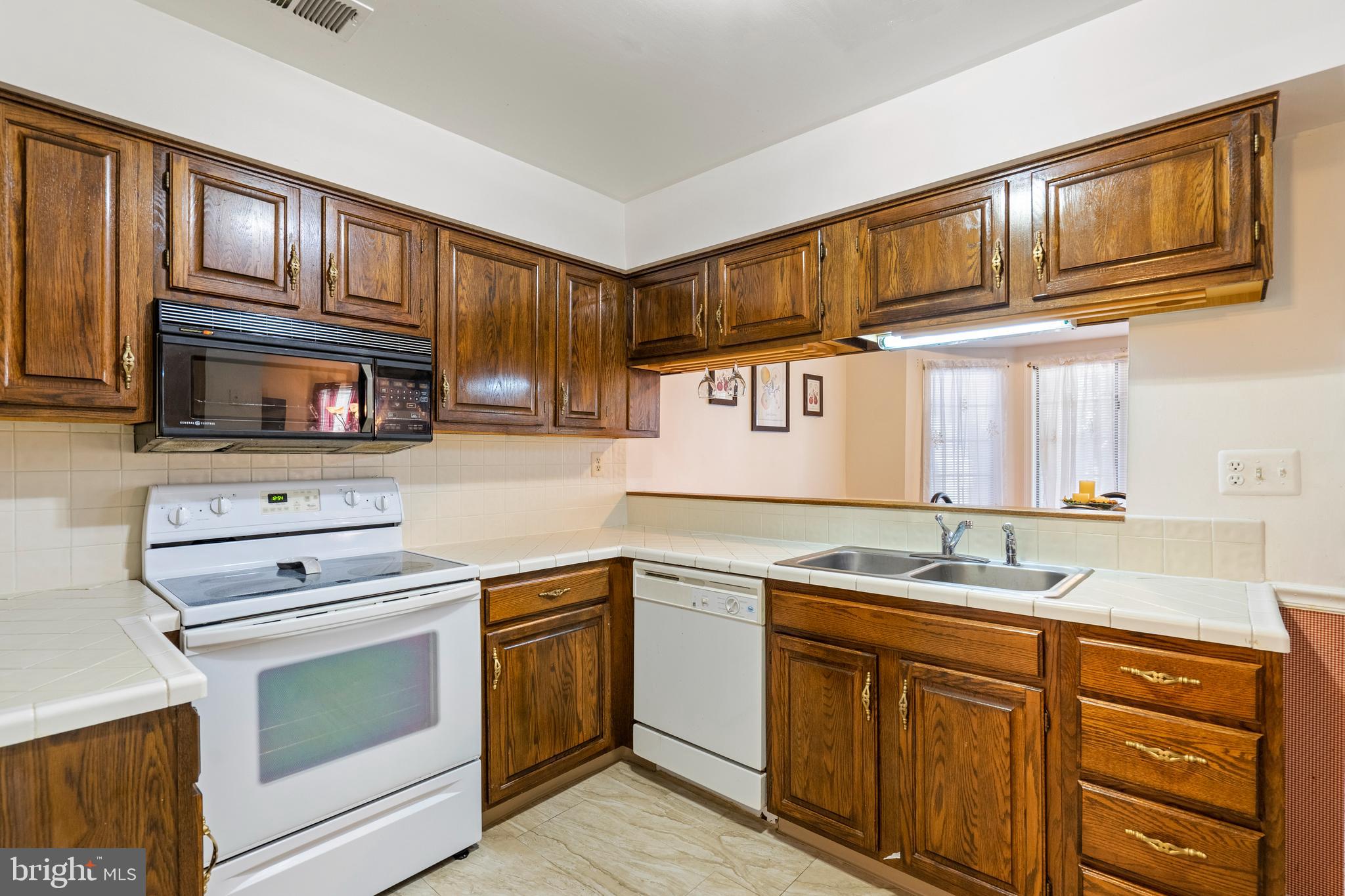 VILLAGES OF MARLBOROUGH - Residential