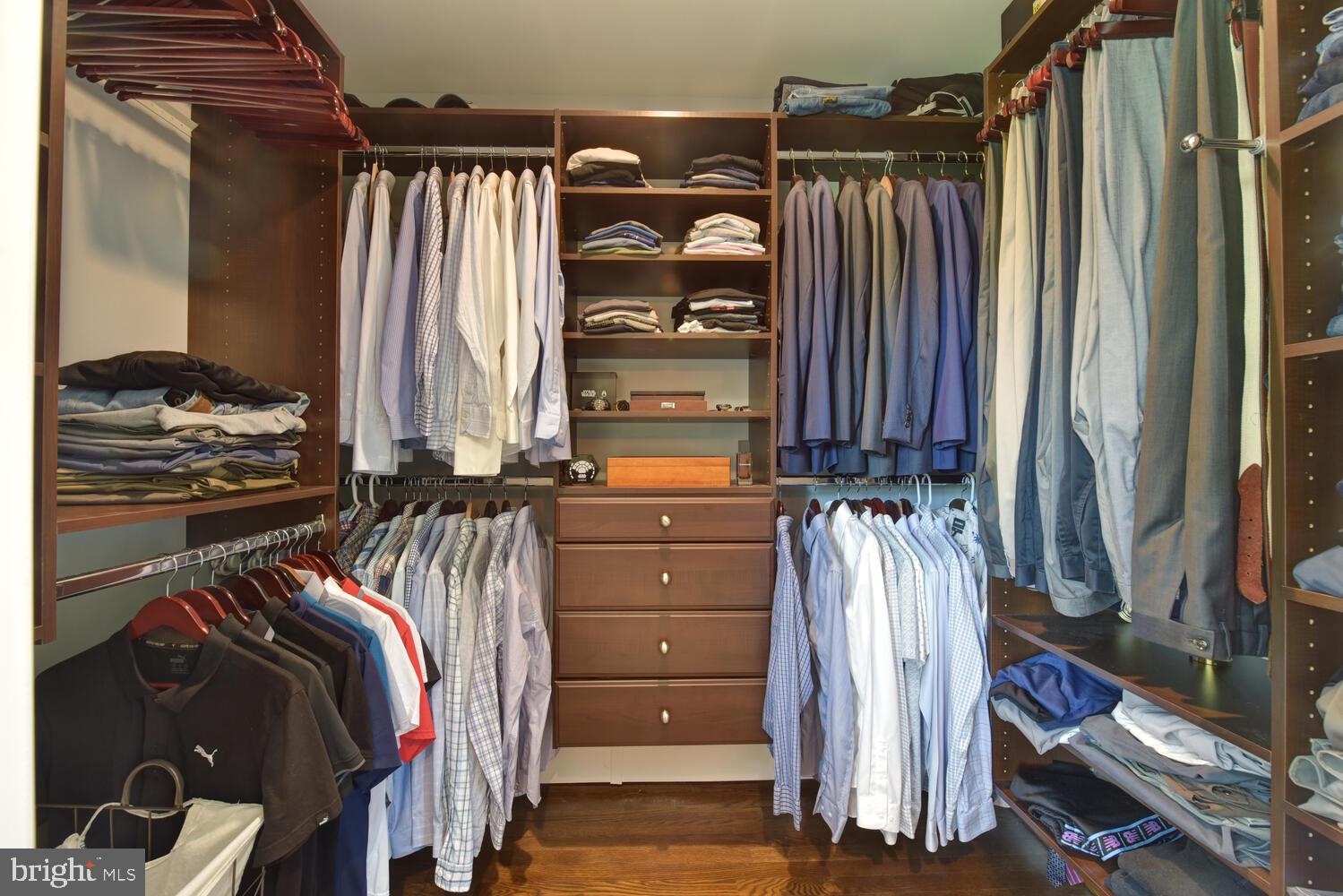 AURA HEIGHTS - Residential