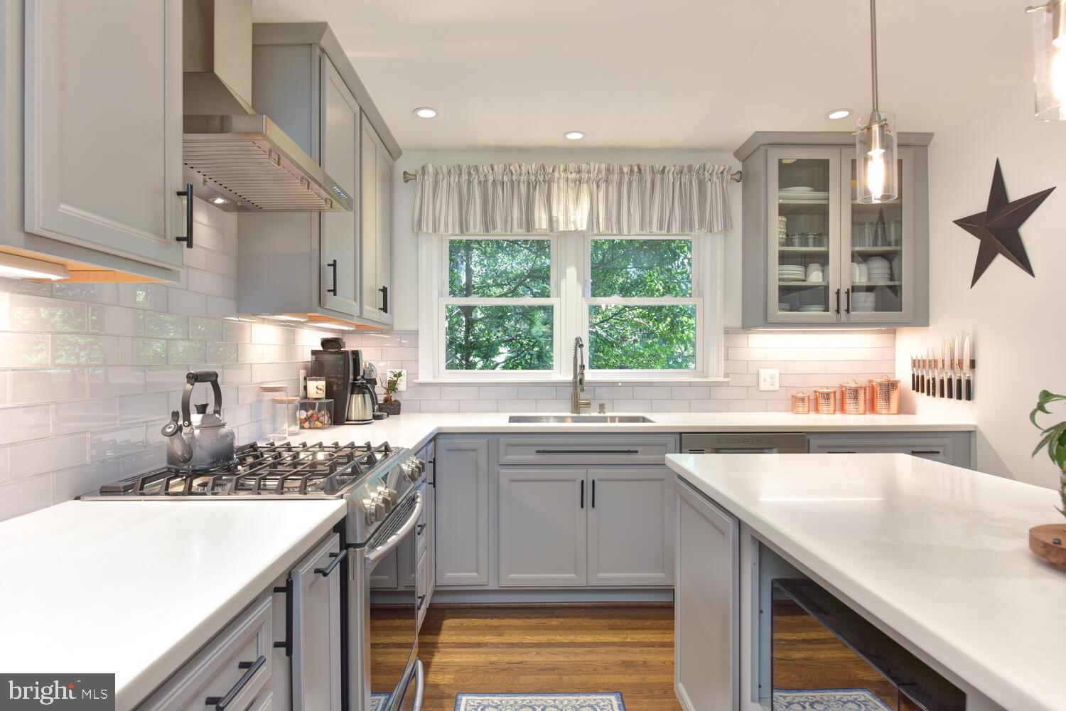 AURA HEIGHTS - Residential