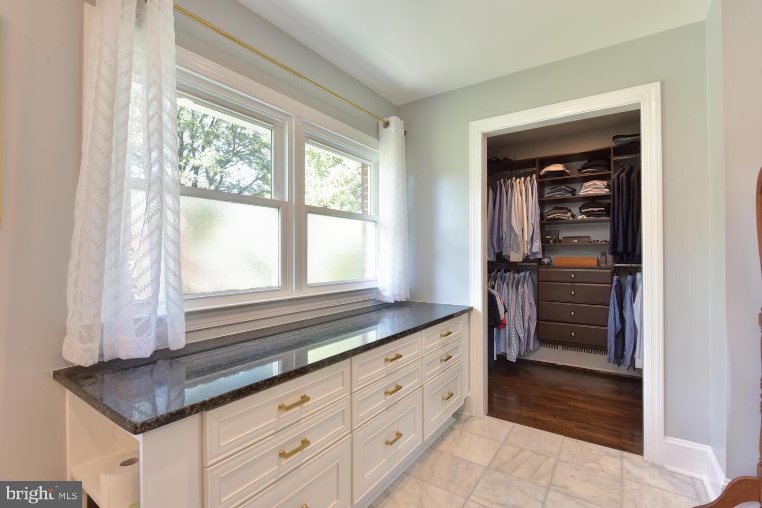 AURA HEIGHTS - Residential