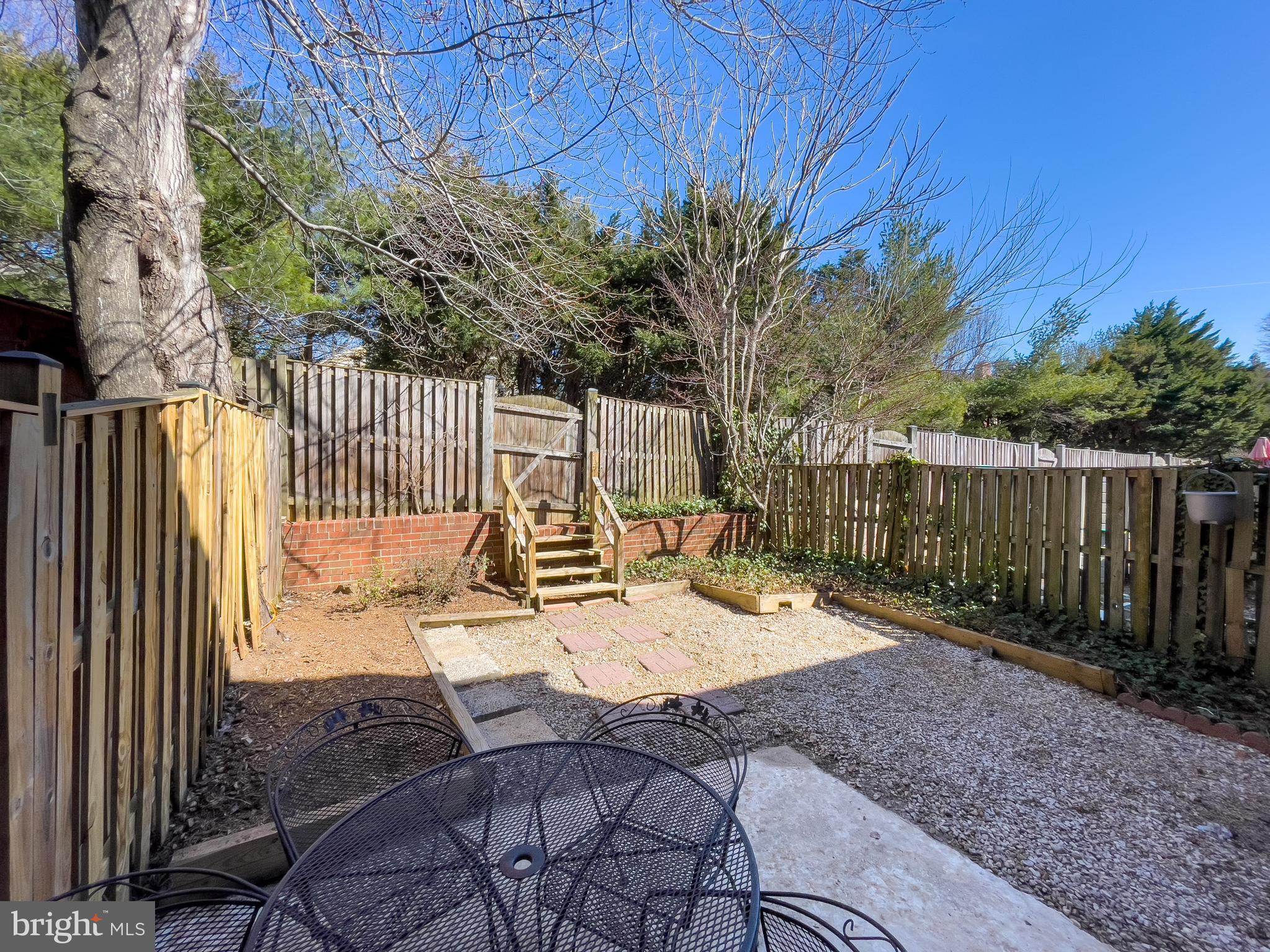 KINGS PARK WEST - Residential Lease