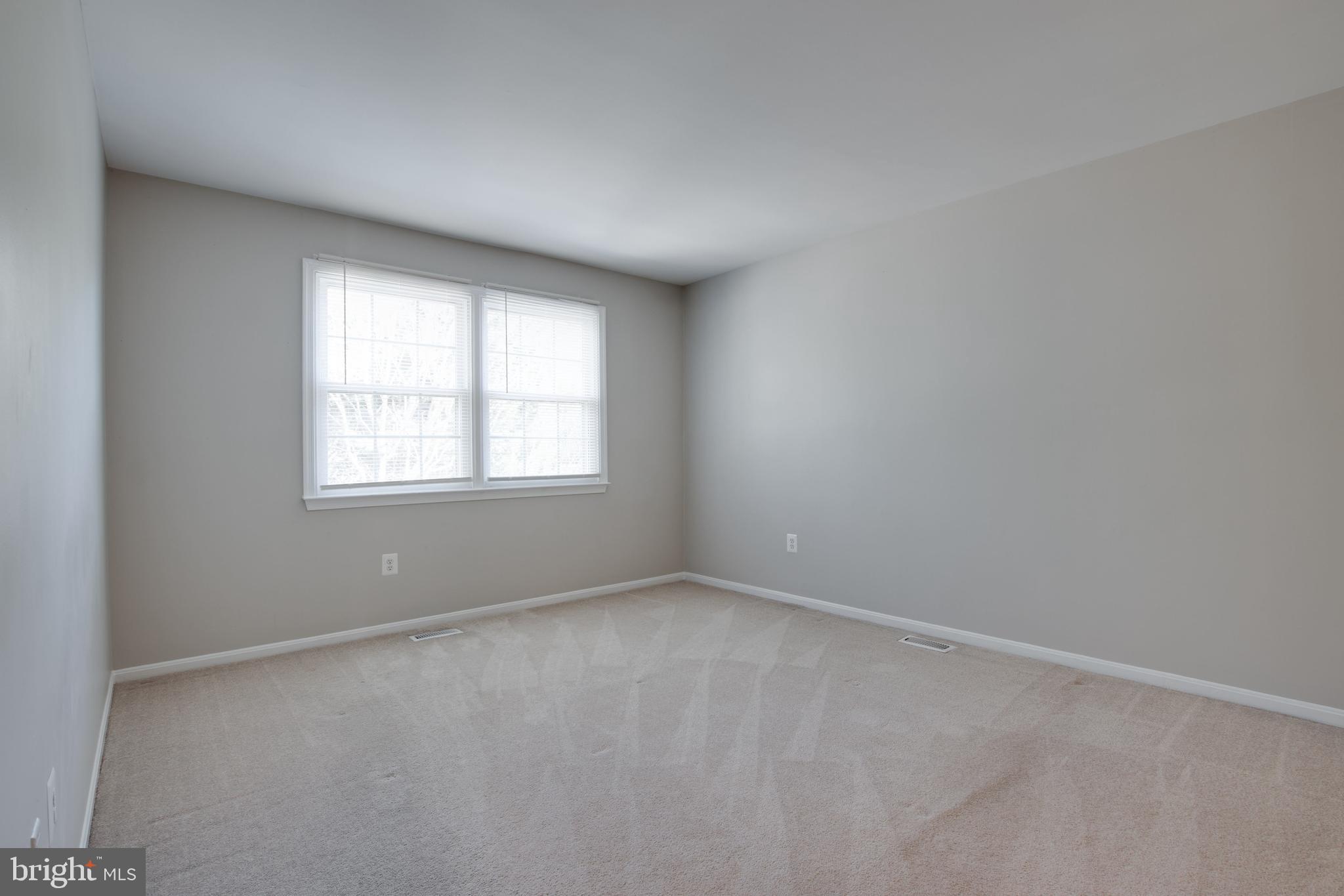 KINGS PARK WEST - Residential Lease