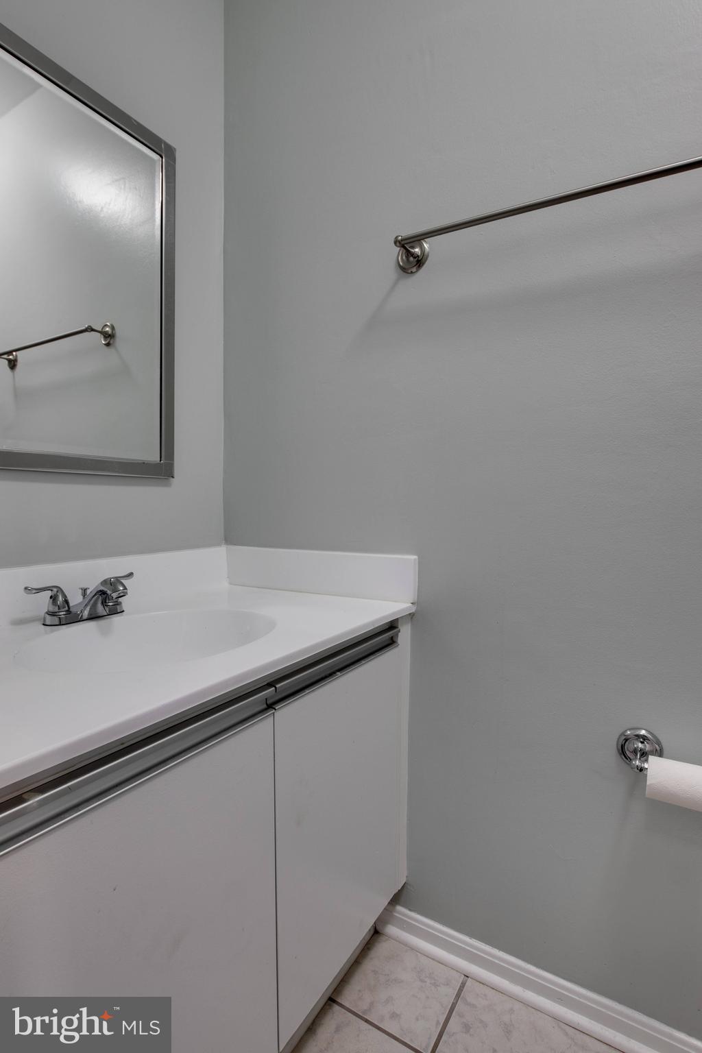 KINGS PARK WEST - Residential Lease