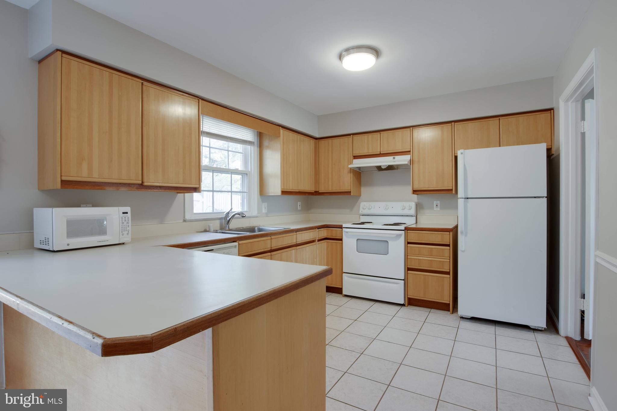 KINGS PARK WEST - Residential Lease