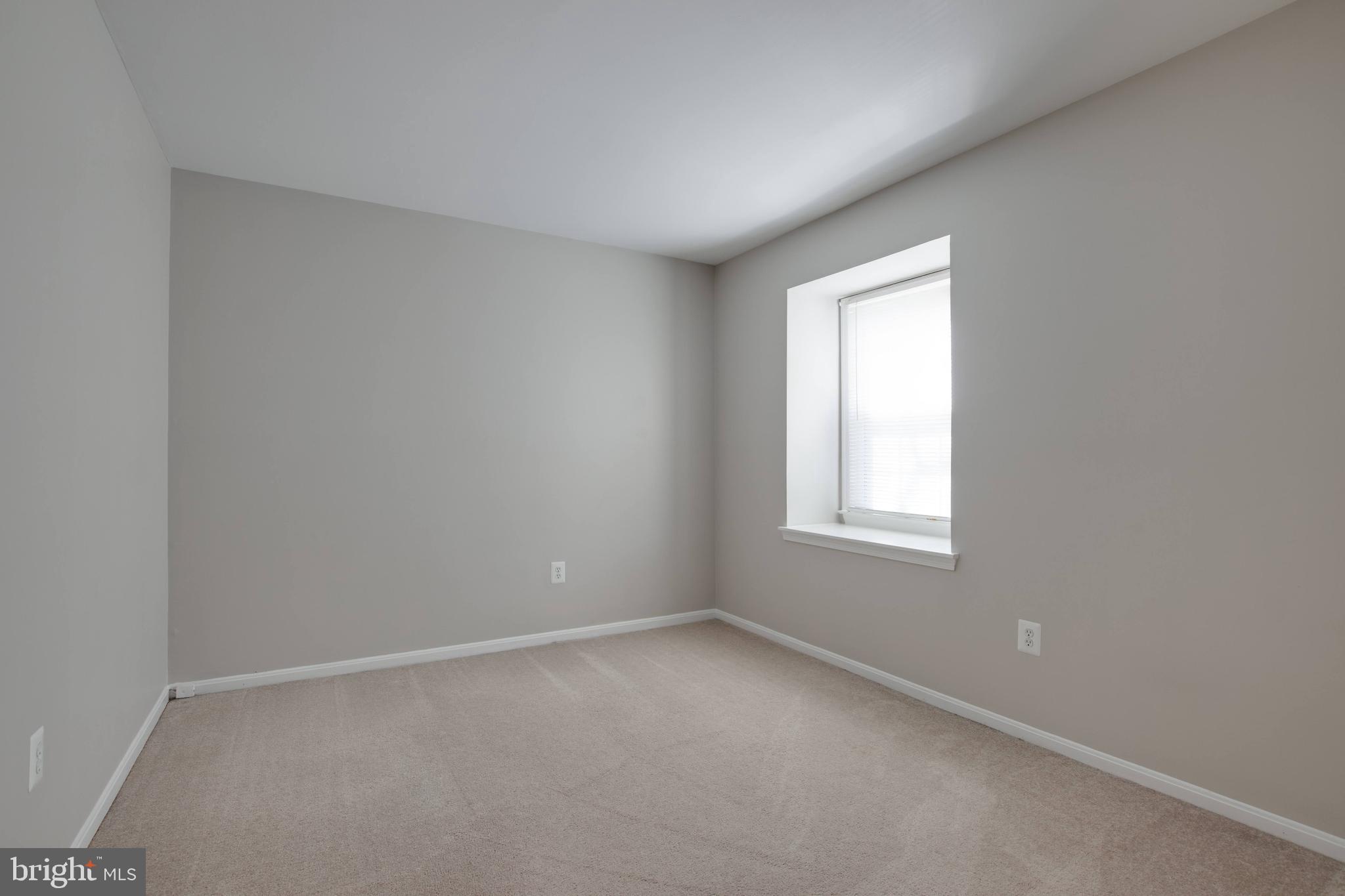 KINGS PARK WEST - Residential Lease