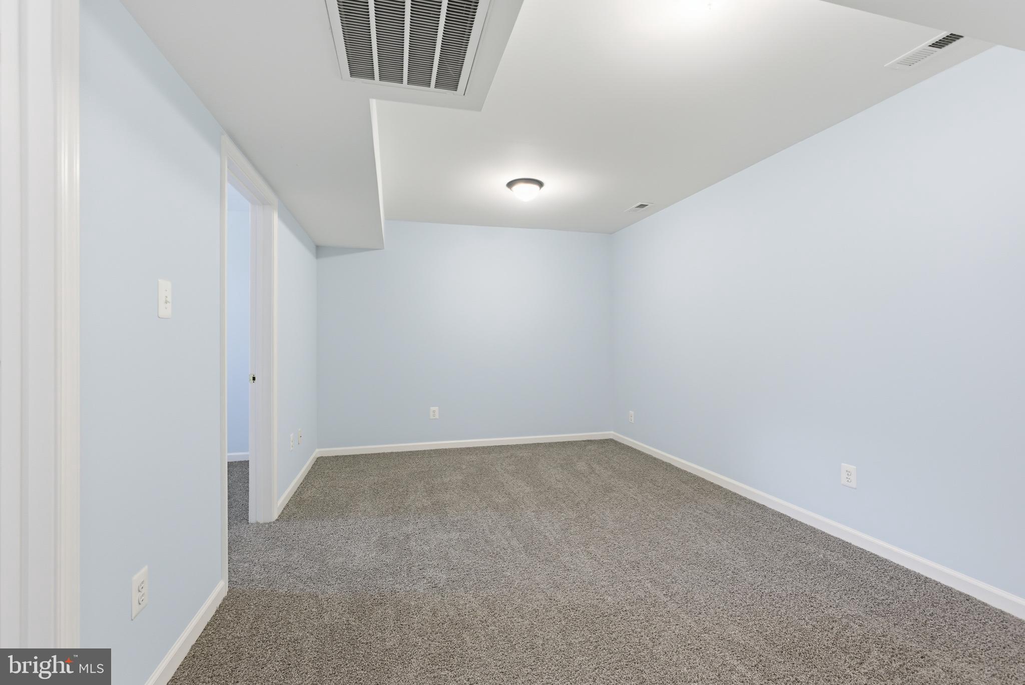 SPRINGDALE - Residential Lease