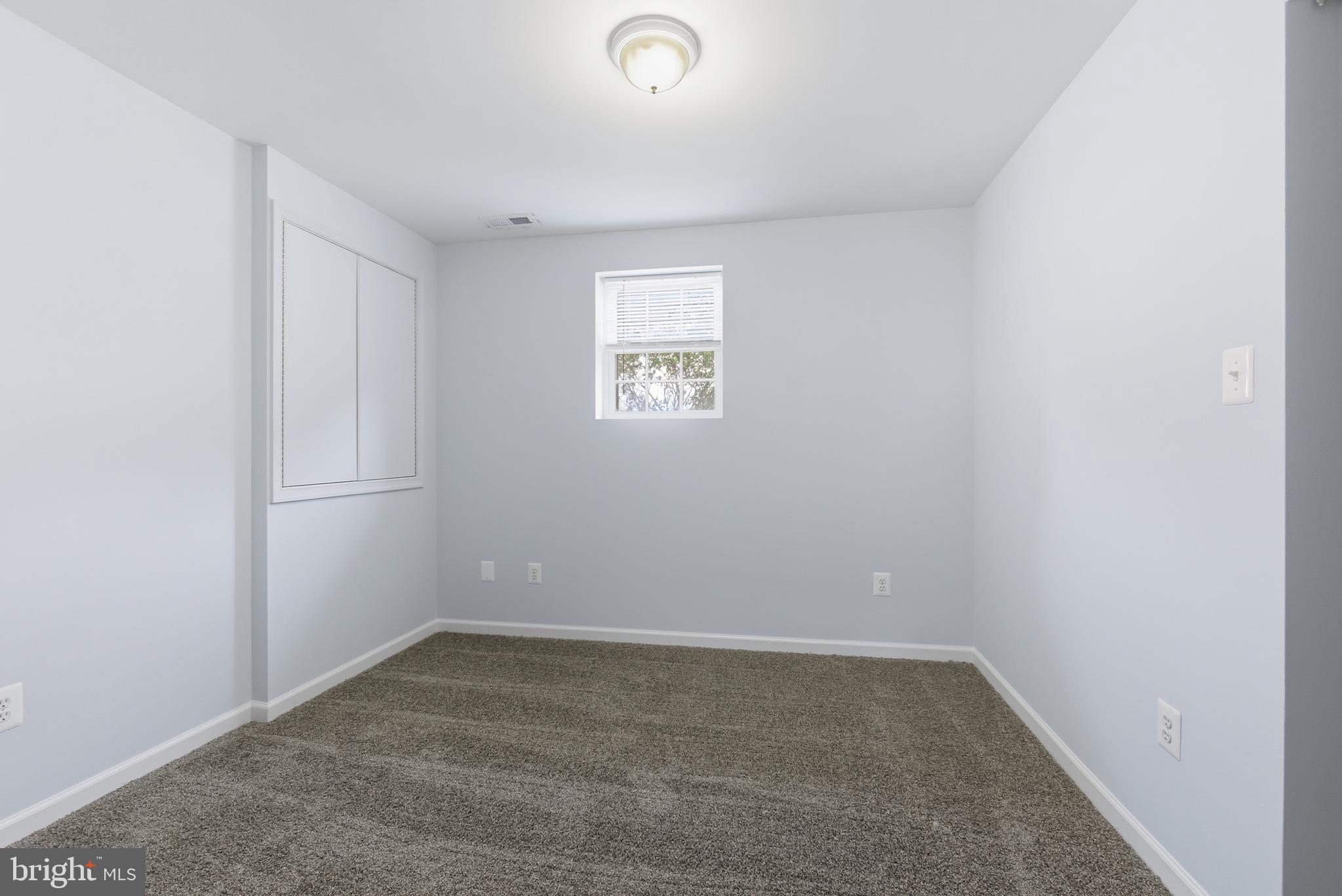 SPRINGDALE - Residential Lease