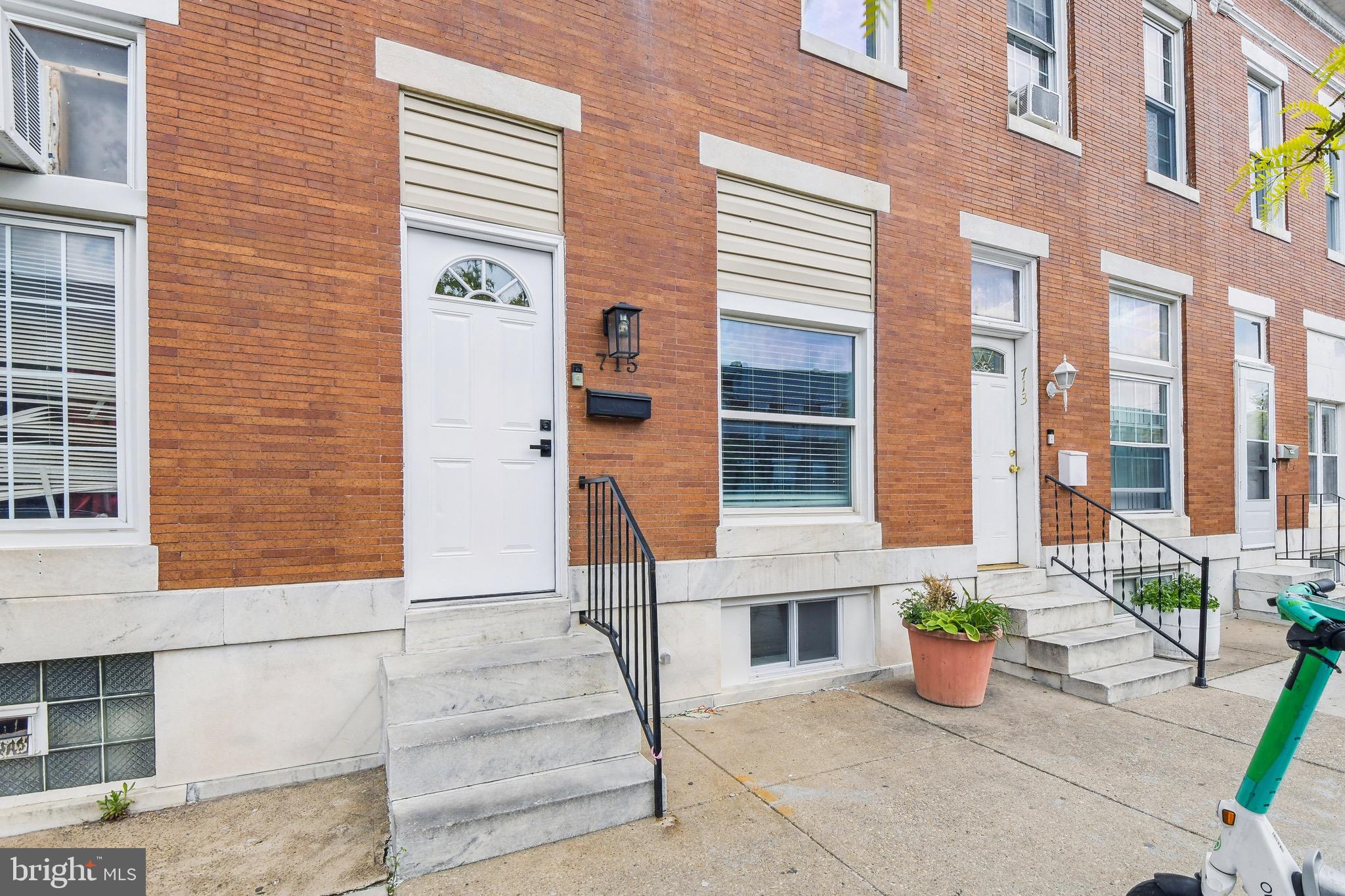 ELLWOOD PARK - Residential