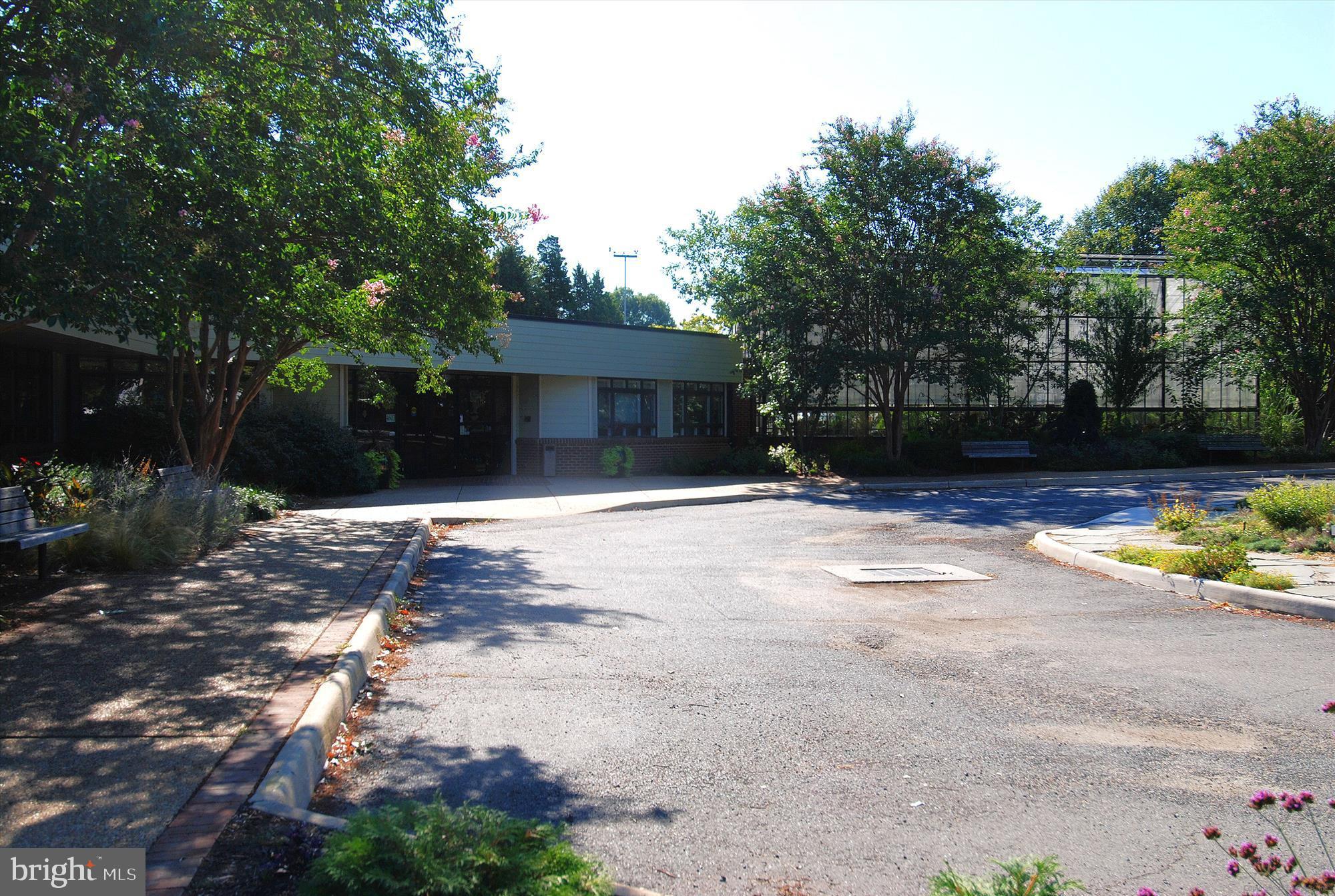 CARR AT PINECREST - Residential