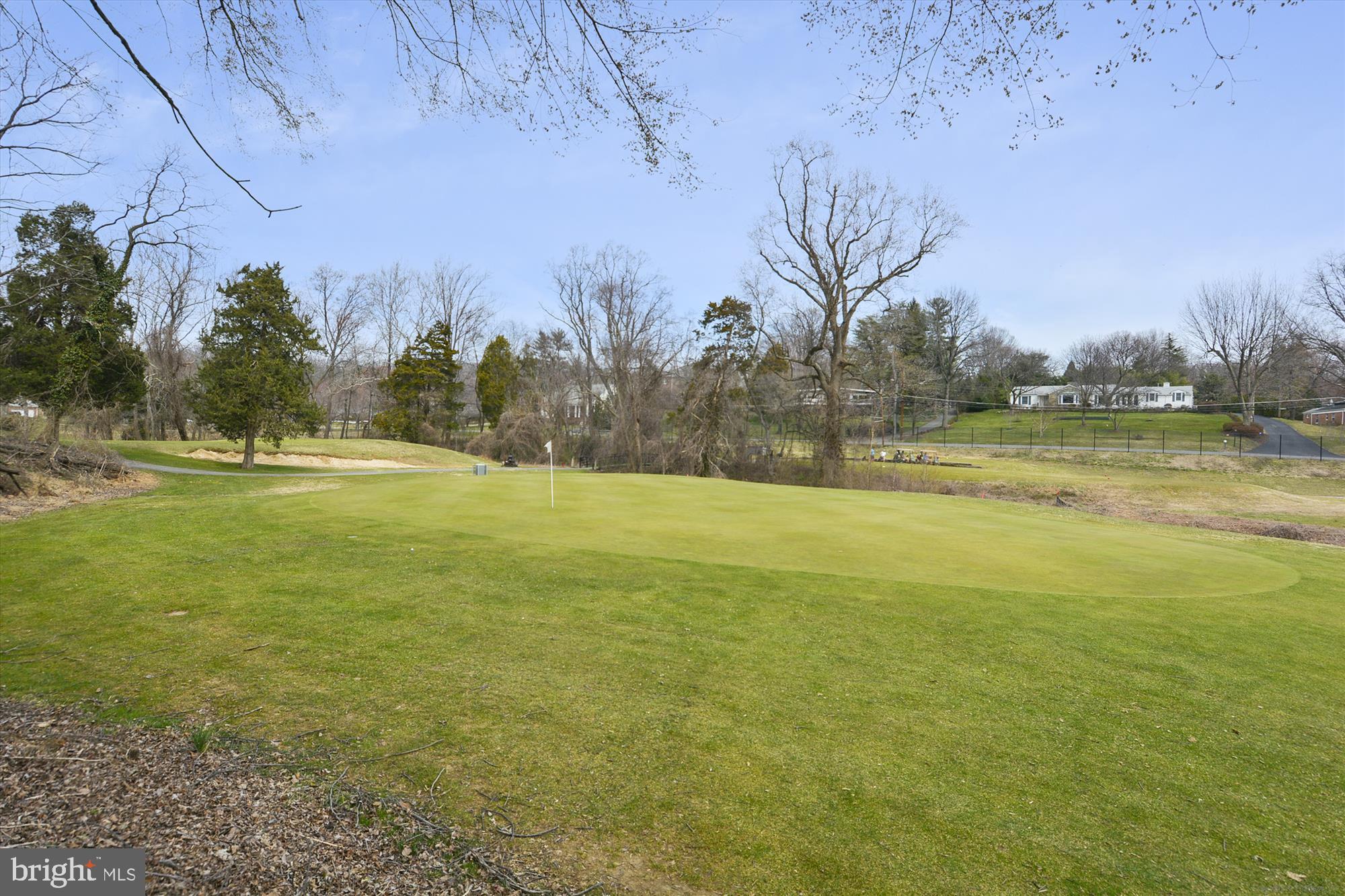 CARR AT PINECREST - Residential