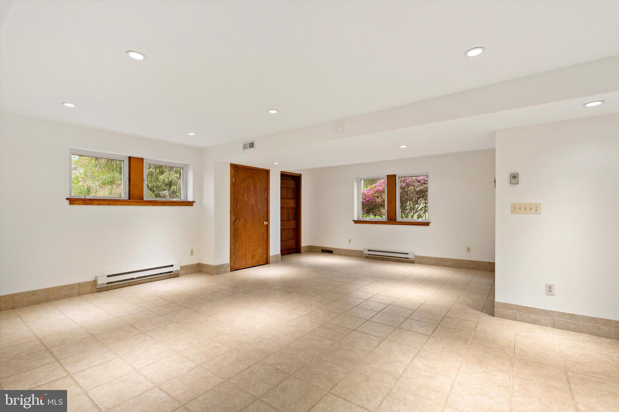 NON AVAILABLE - Residential