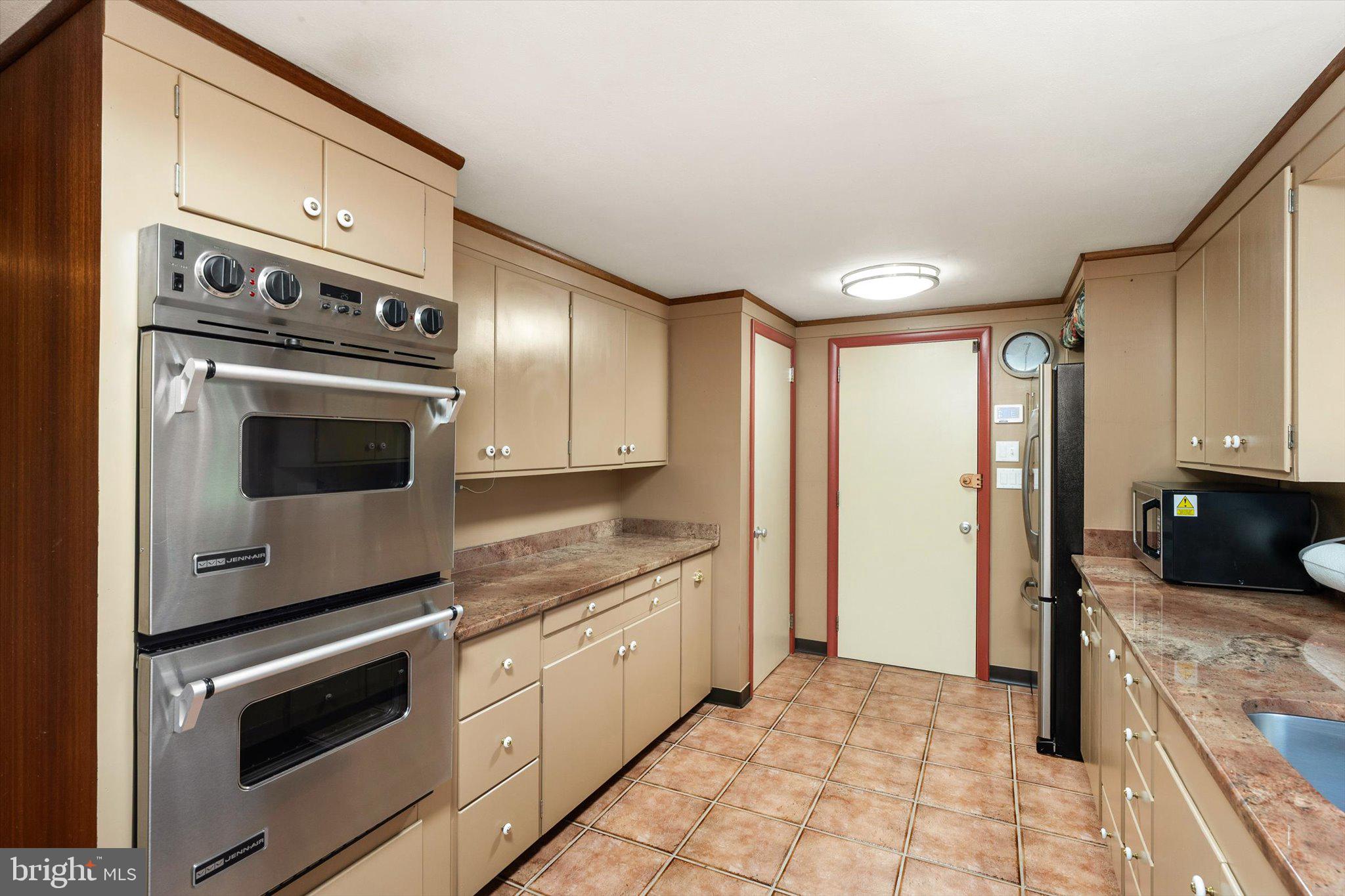 NON AVAILABLE - Residential