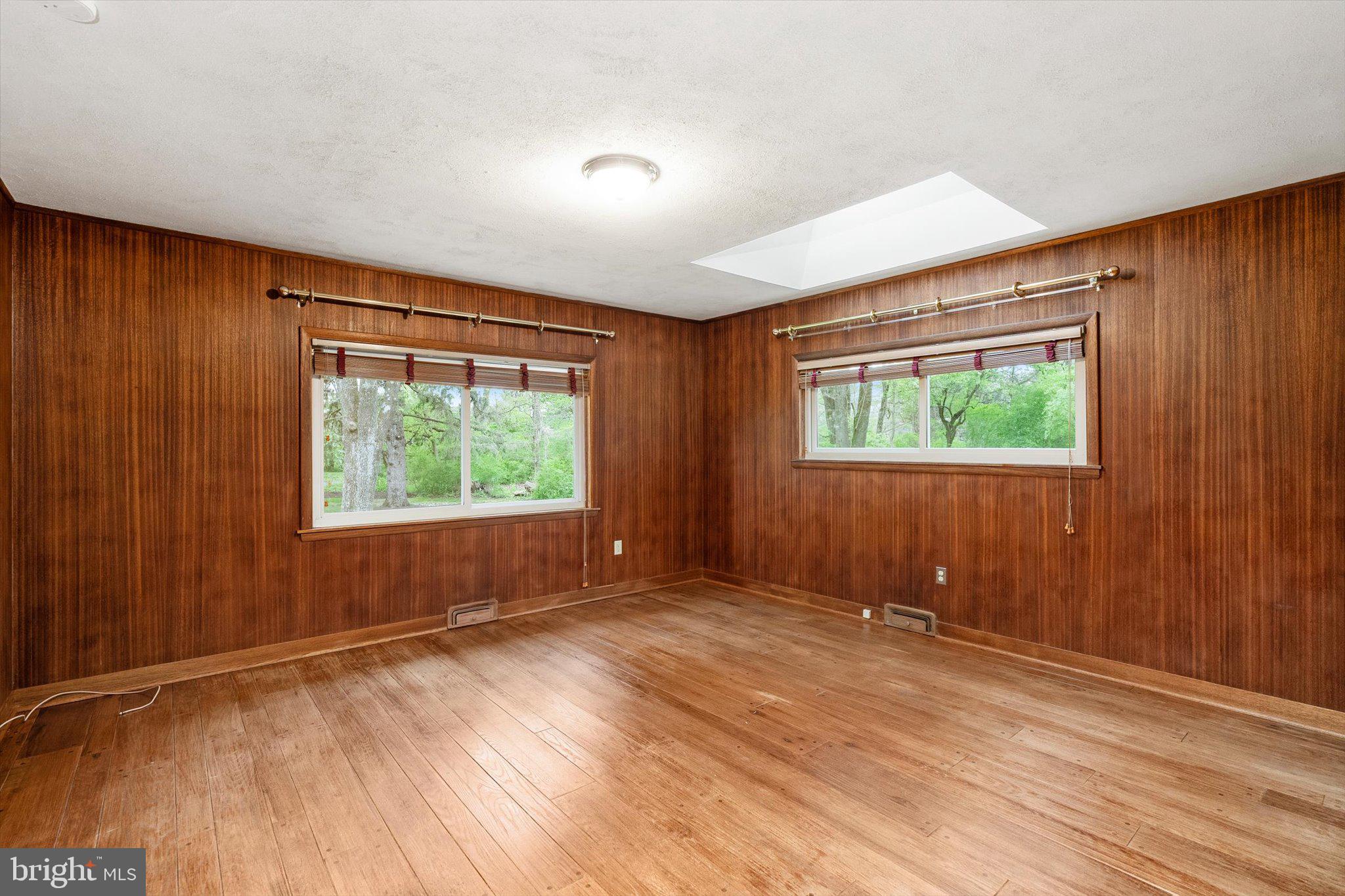 NON AVAILABLE - Residential