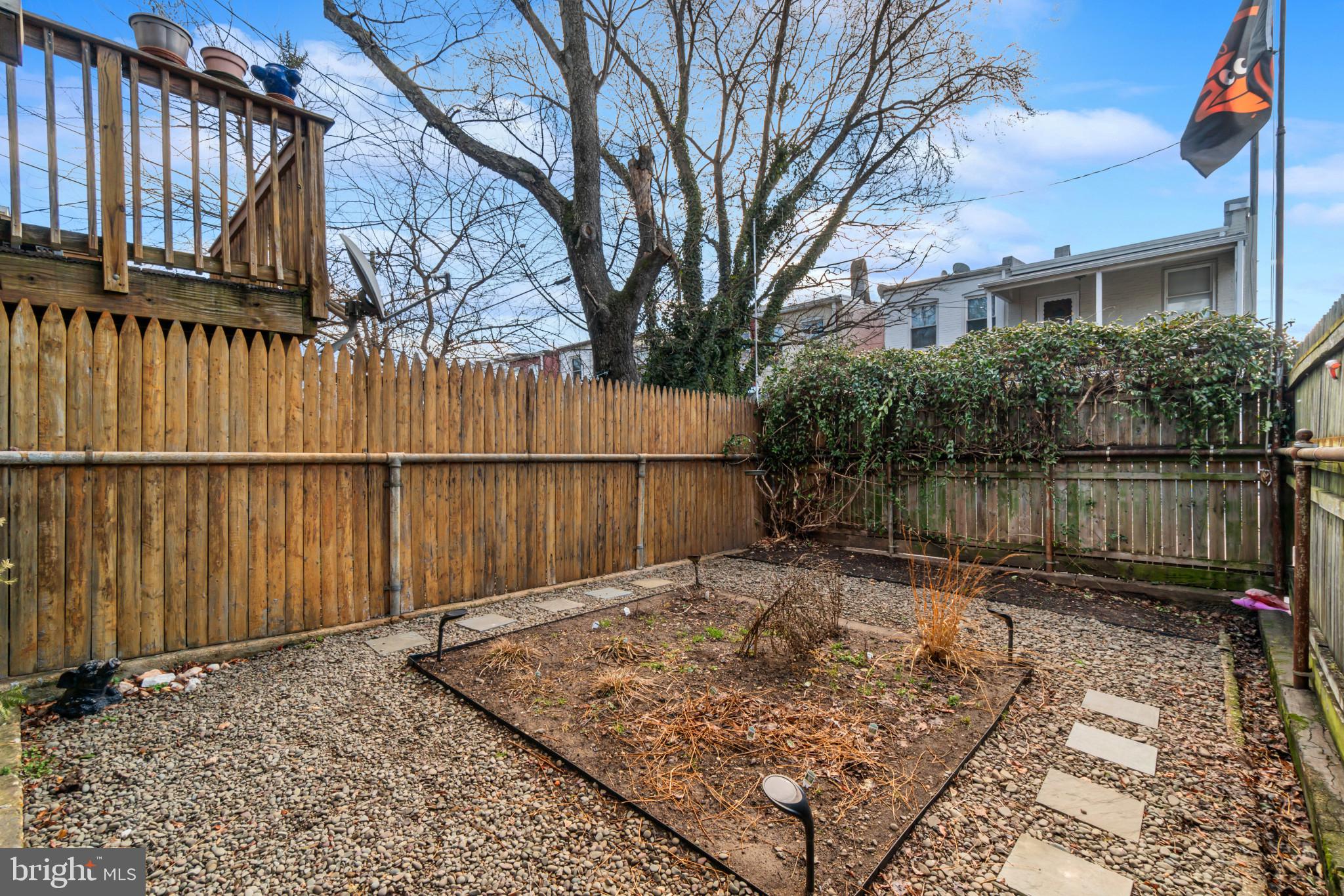 HAMPDEN HISTORIC DISTRICT - Residential