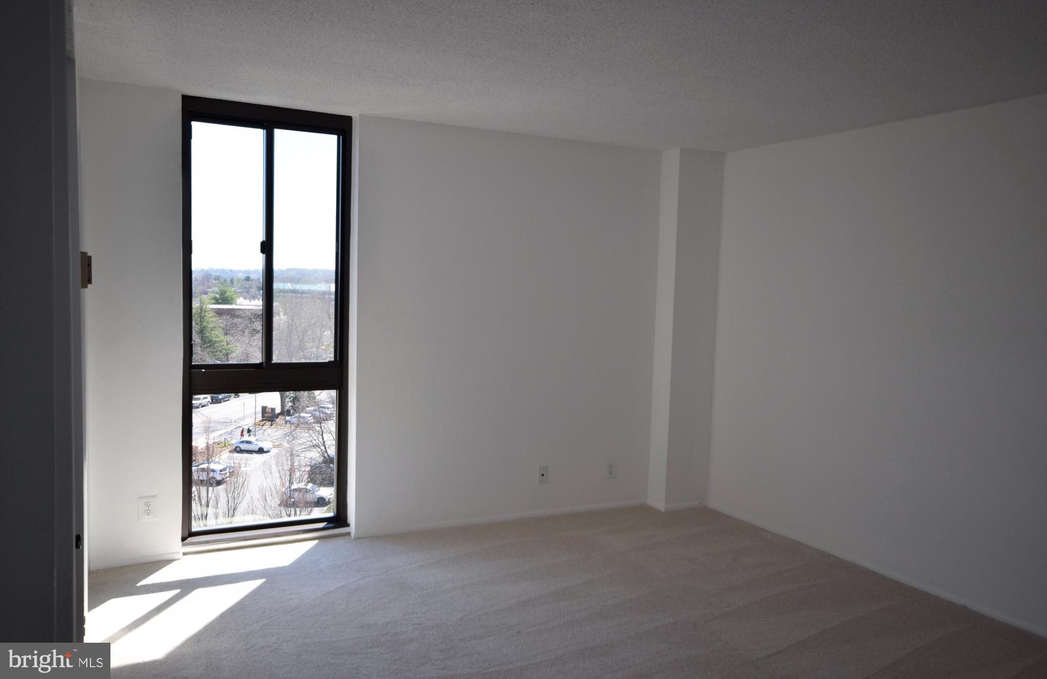 MCLEAN HOUSE NORTH - Residential Lease