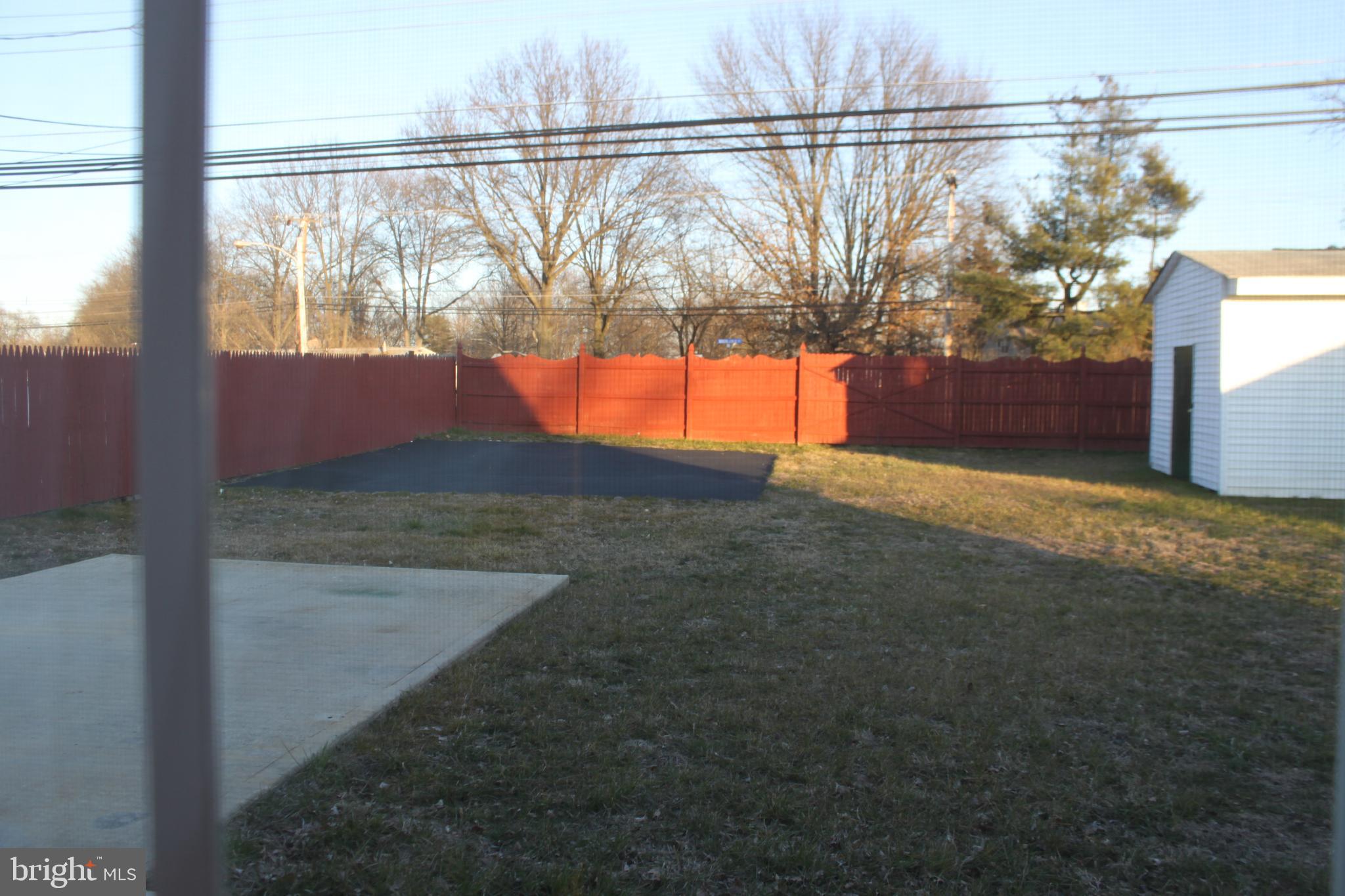 INDIAN CREEK - Residential Lease