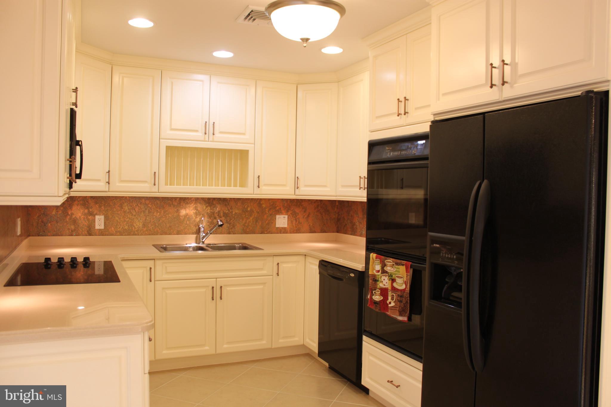 INDIAN CREEK - Residential Lease