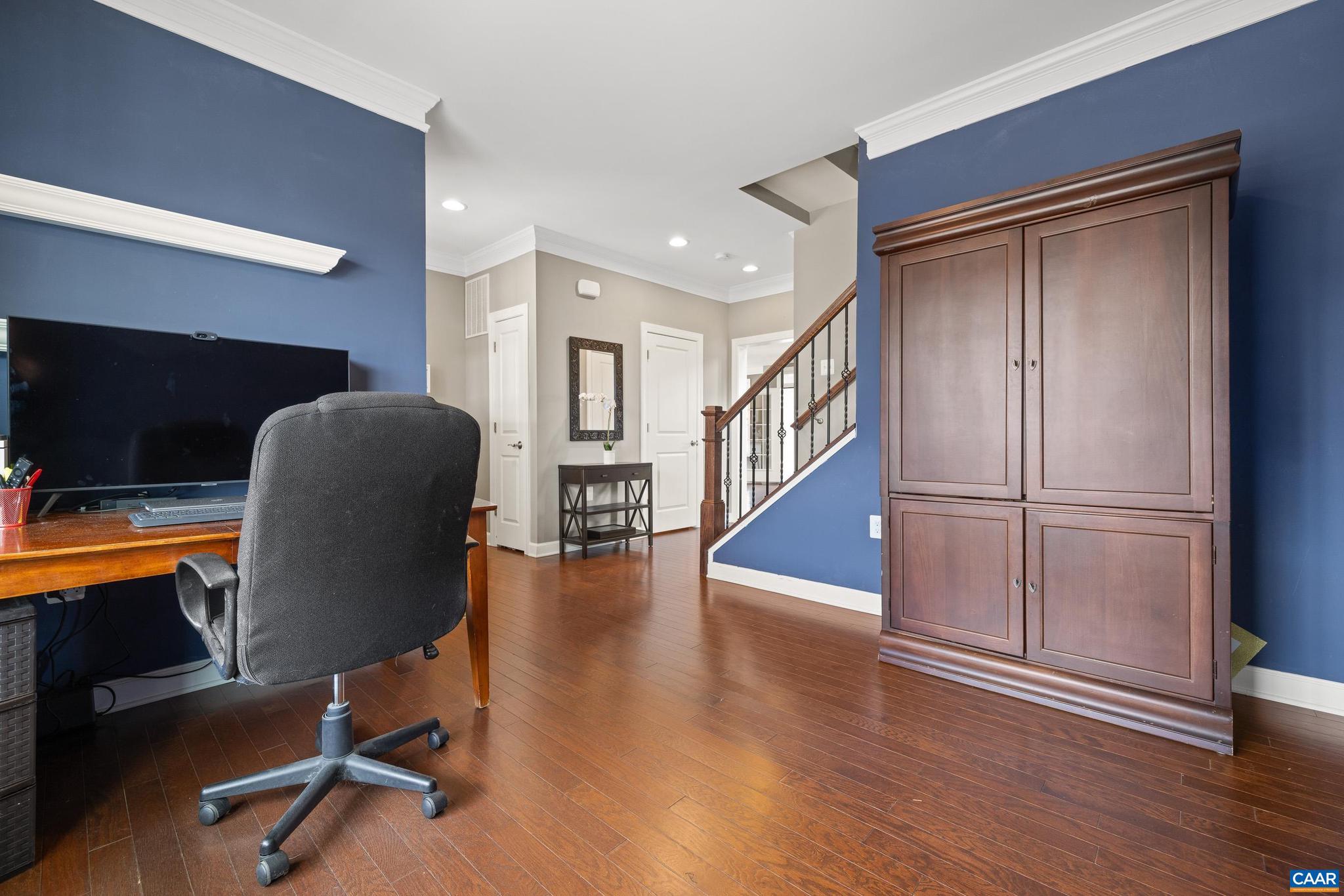 OLD TRAIL - Residential