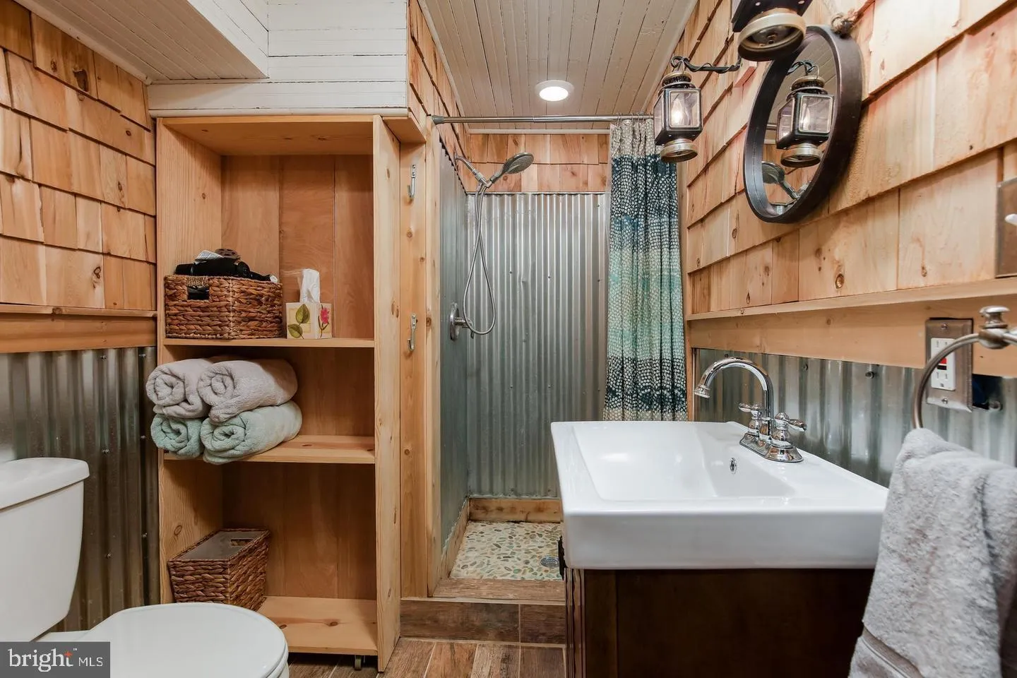 Baltimore, Maryland 21224, United States, 4 Bedrooms Bedrooms, ,3 BathroomsBathrooms,Residential,Active,156011