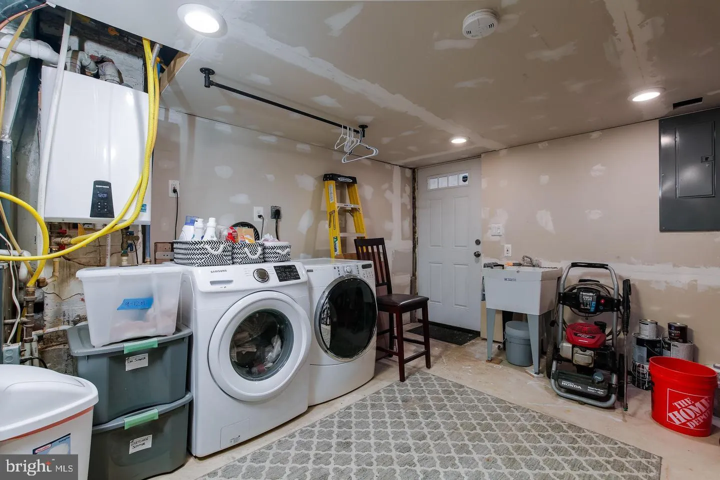 Baltimore, Maryland 21224, United States, 4 Bedrooms Bedrooms, ,3 BathroomsBathrooms,Residential,Active,156011