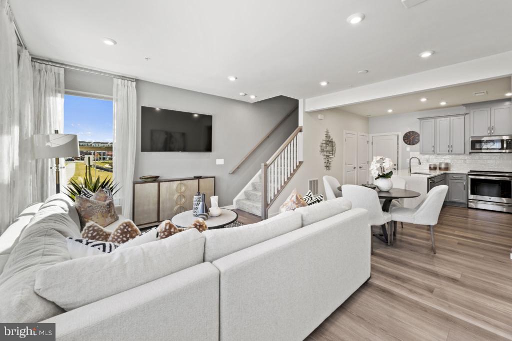 DULLES TECHNOLOGY - Residential