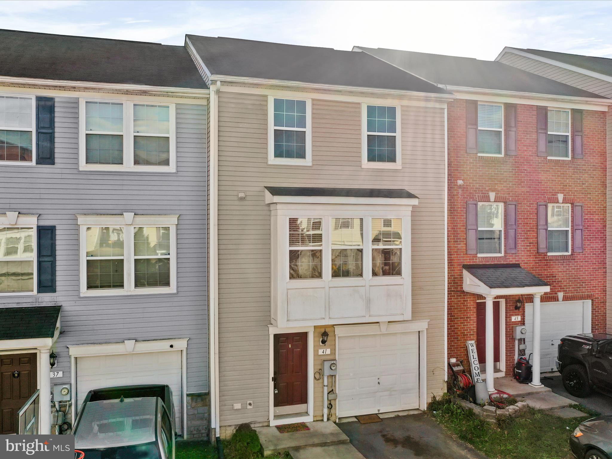 STONEBROOK VILLAGE - Residential