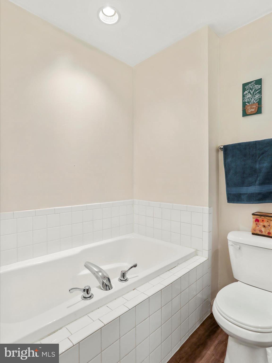 STONEBROOK VILLAGE - Residential