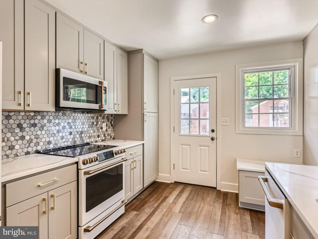 ORIGINAL NORTHWOOD - Residential