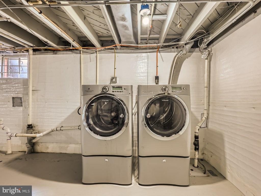 ORIGINAL NORTHWOOD - Residential