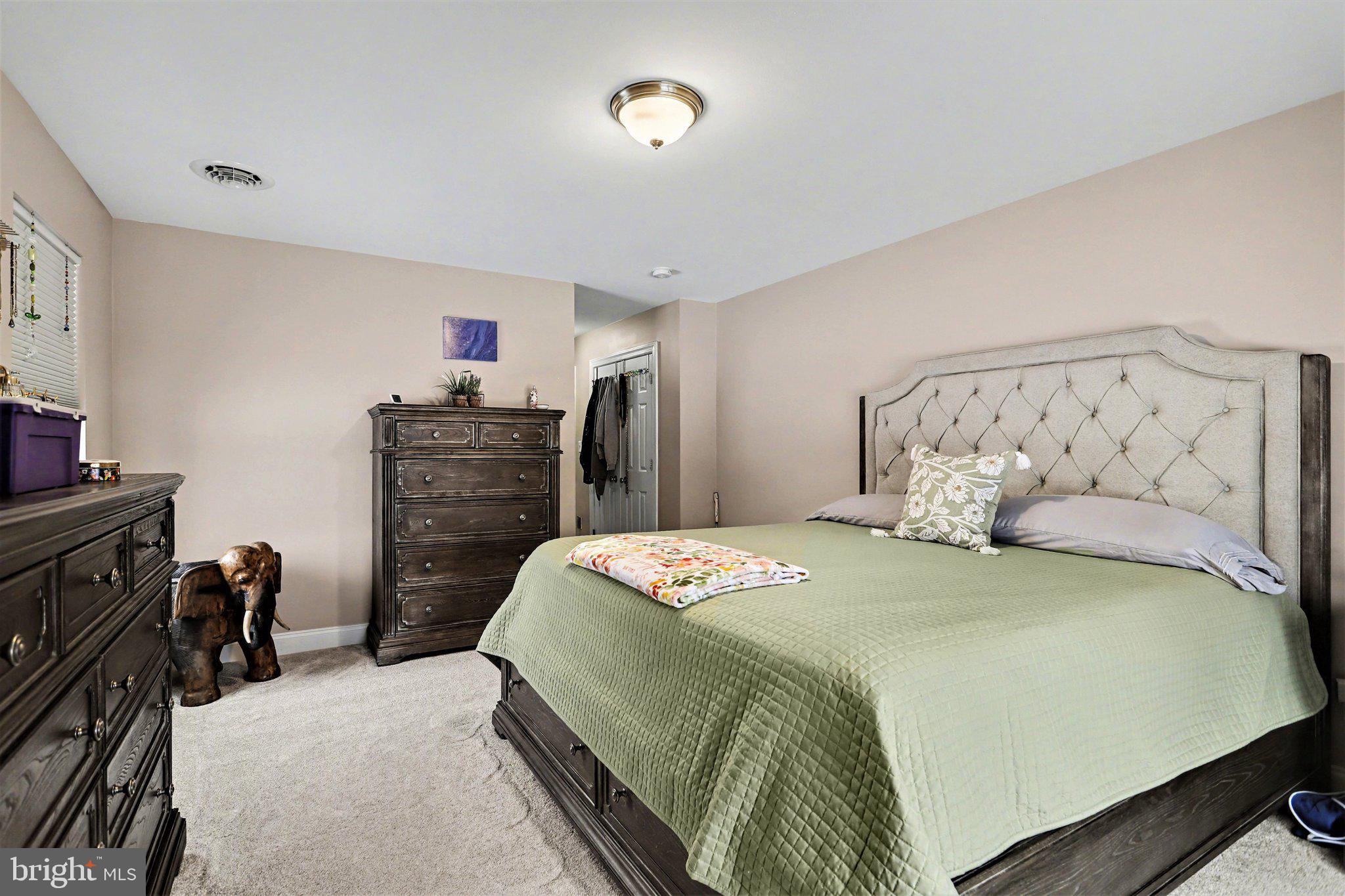 WINDY HEIGHTS - Residential