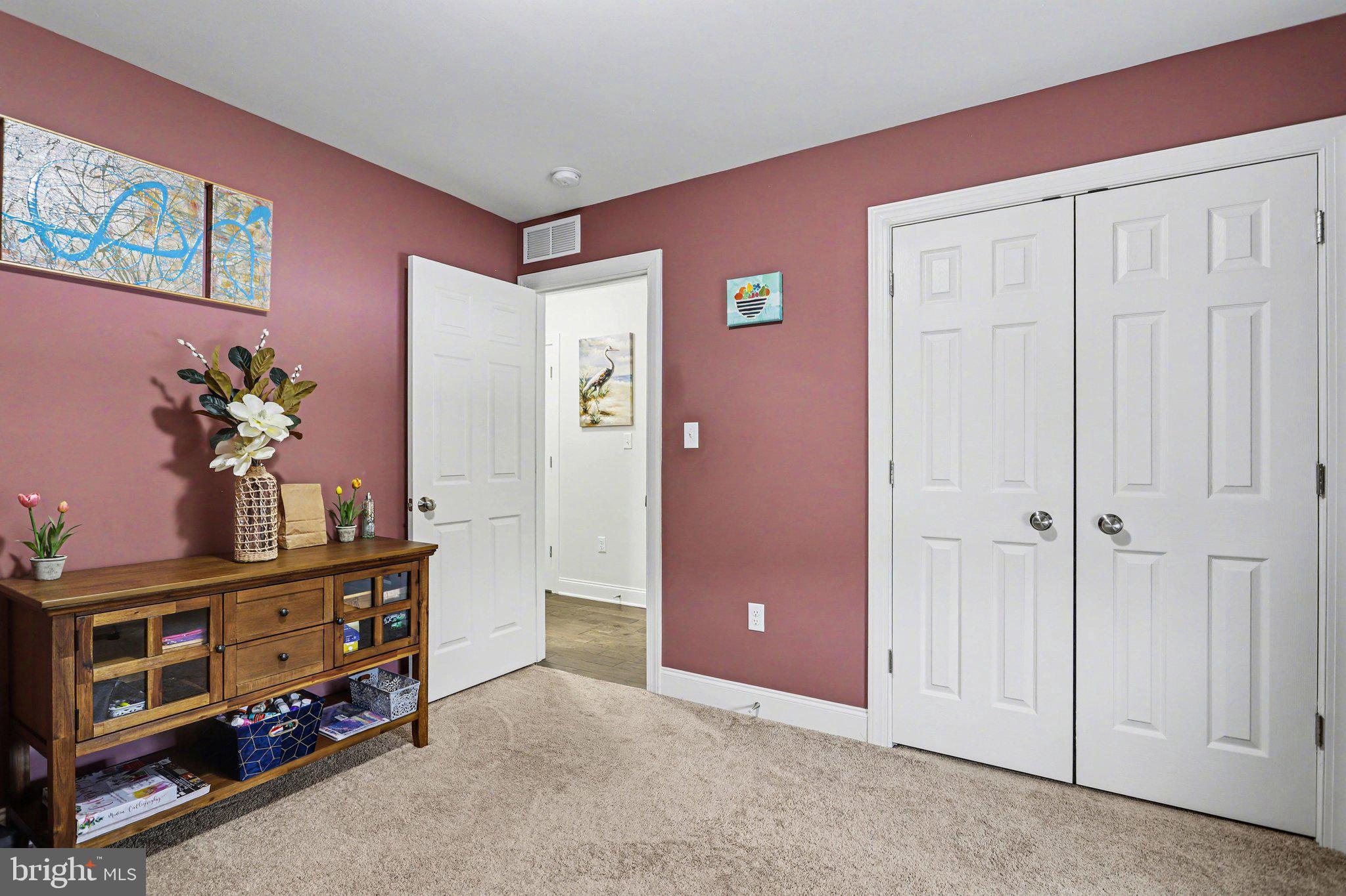 WINDY HEIGHTS - Residential