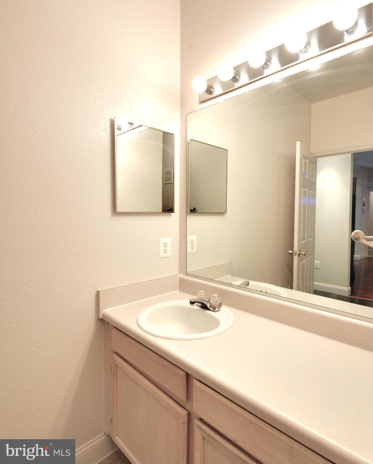 GATES OF MCLEAN - Residential Lease