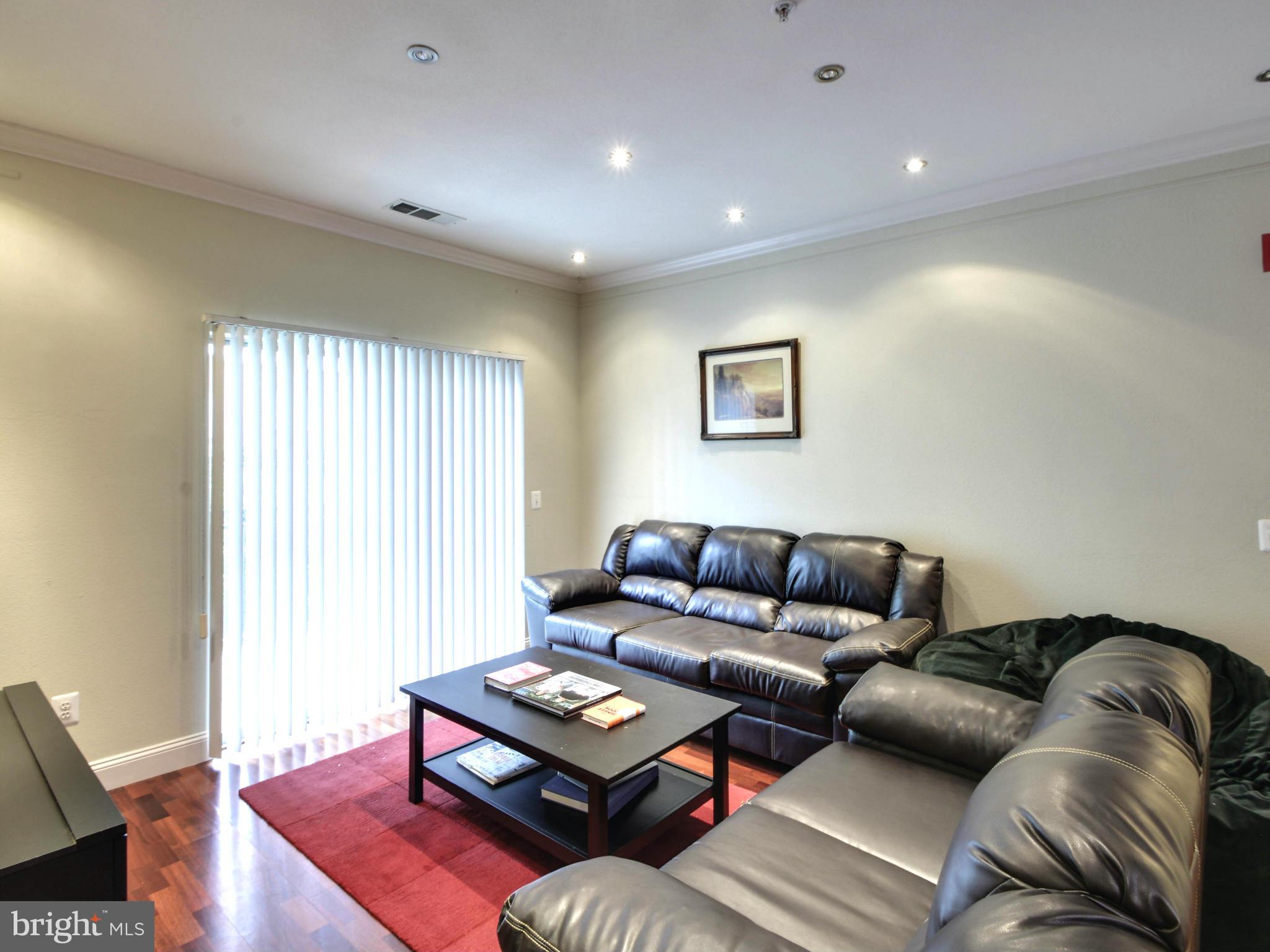 GATES OF MCLEAN - Residential Lease