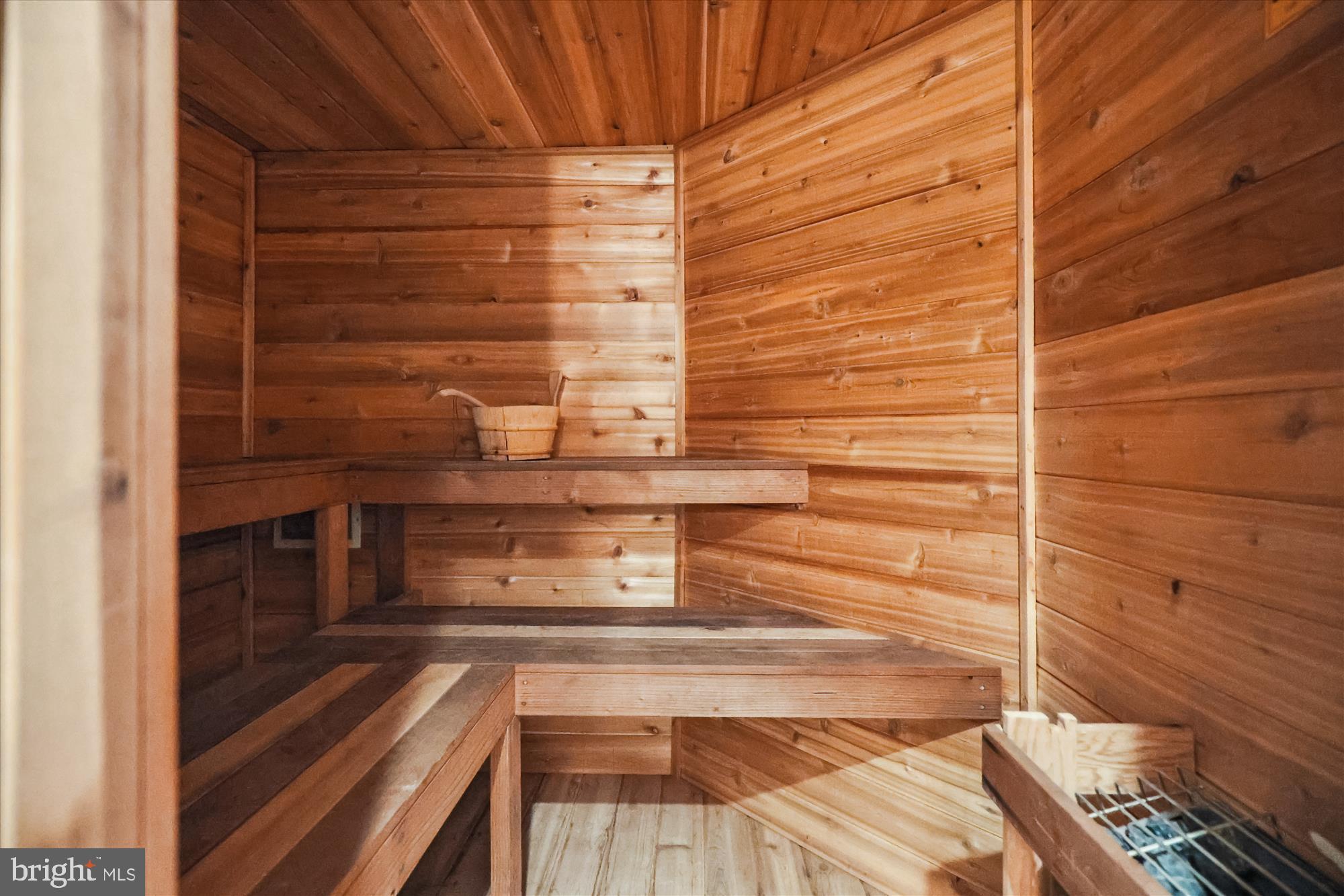 MANTUA - Residential