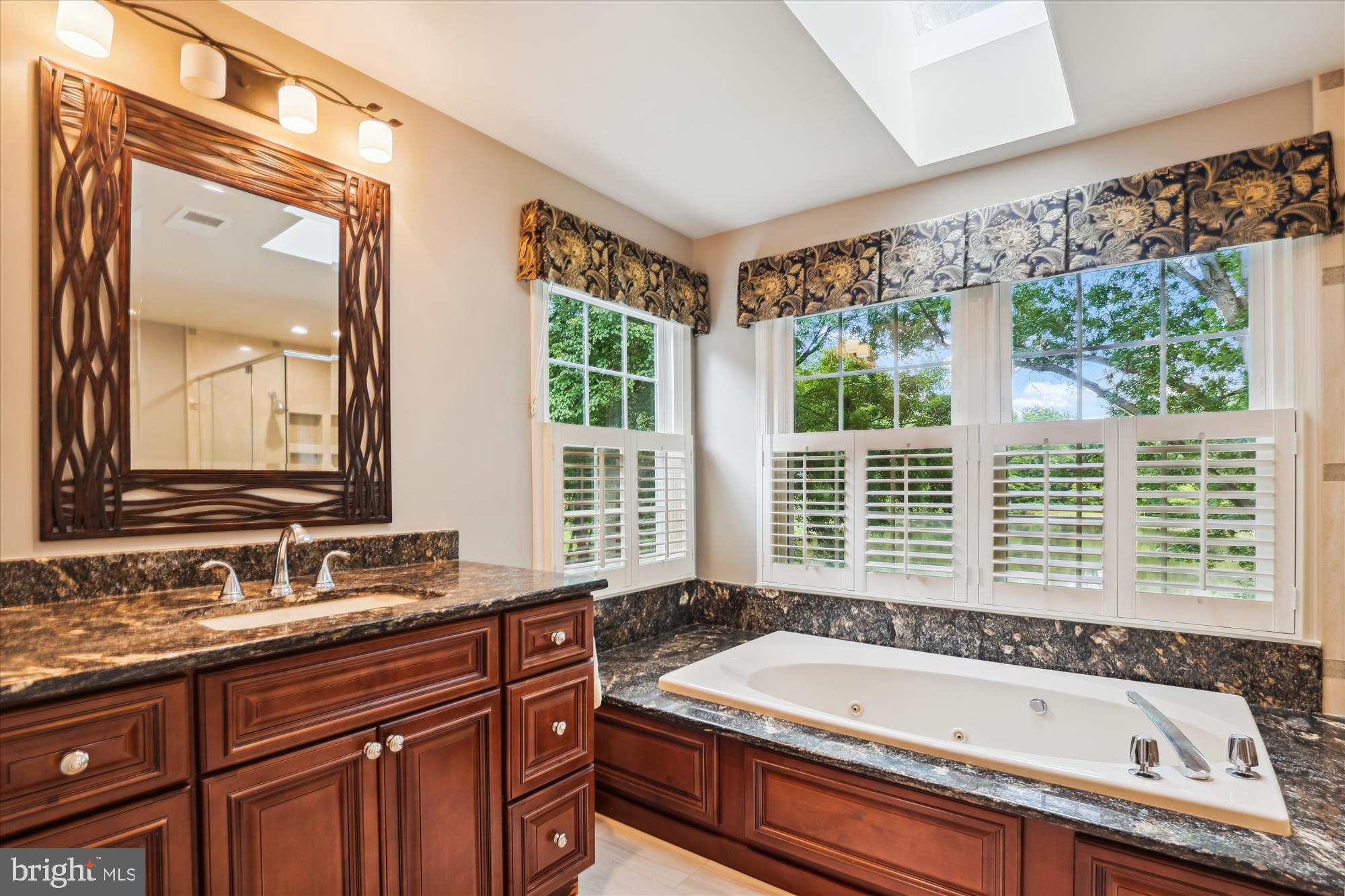 MANTUA - Residential