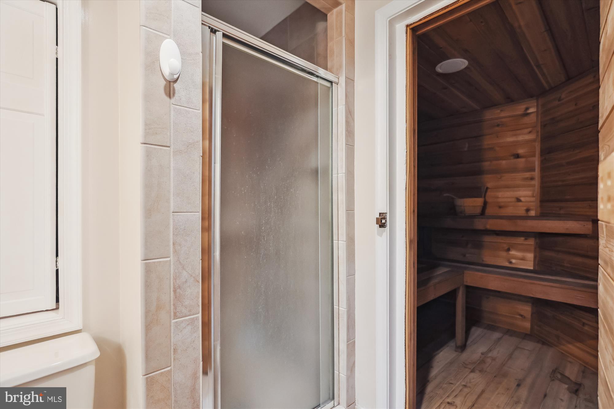 MANTUA - Residential