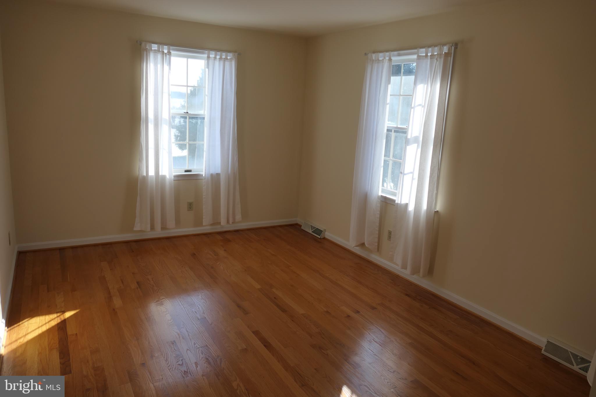 HIGHLANDS OF HARFORD - Residential Lease