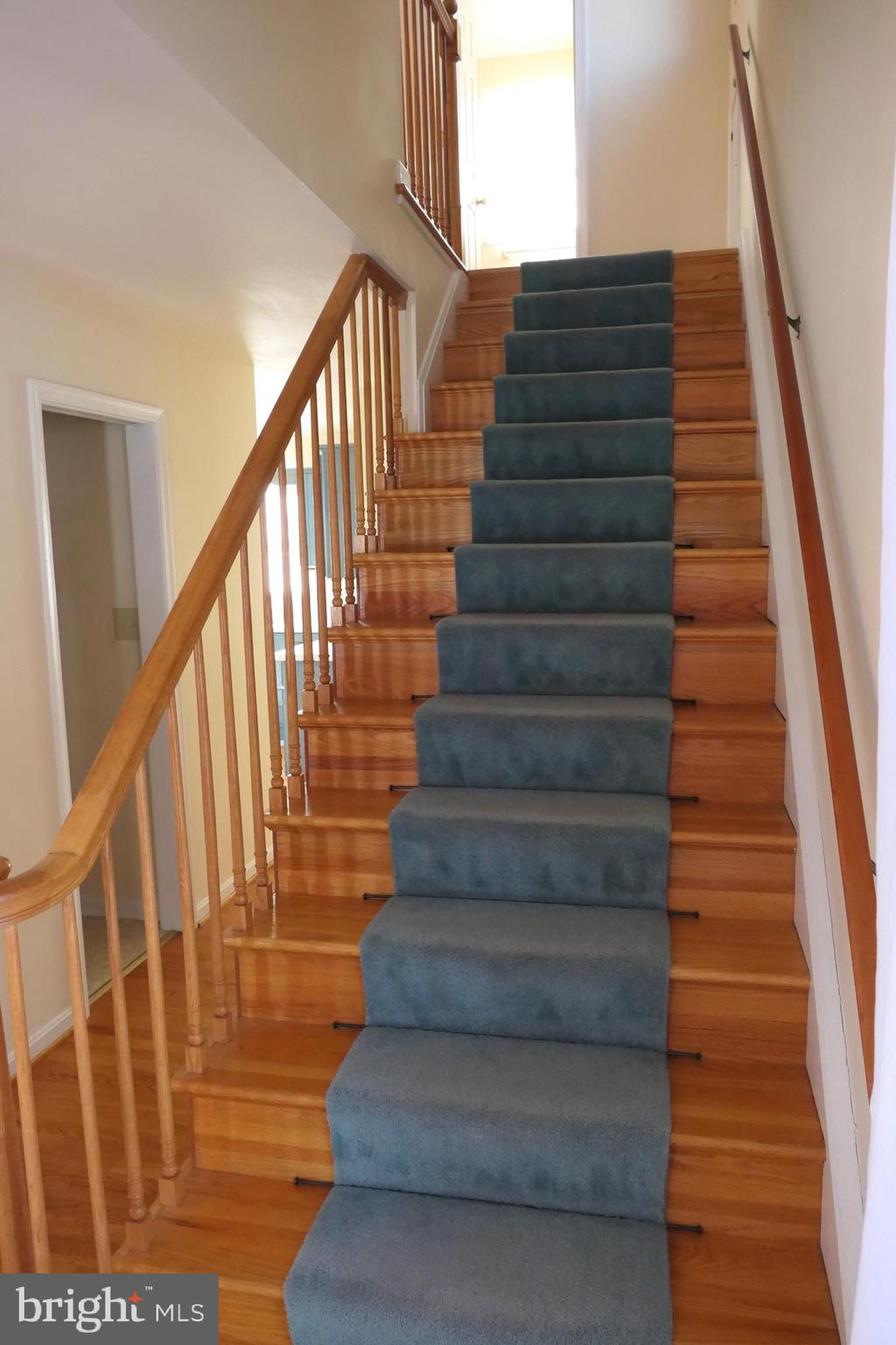 HIGHLANDS OF HARFORD - Residential Lease