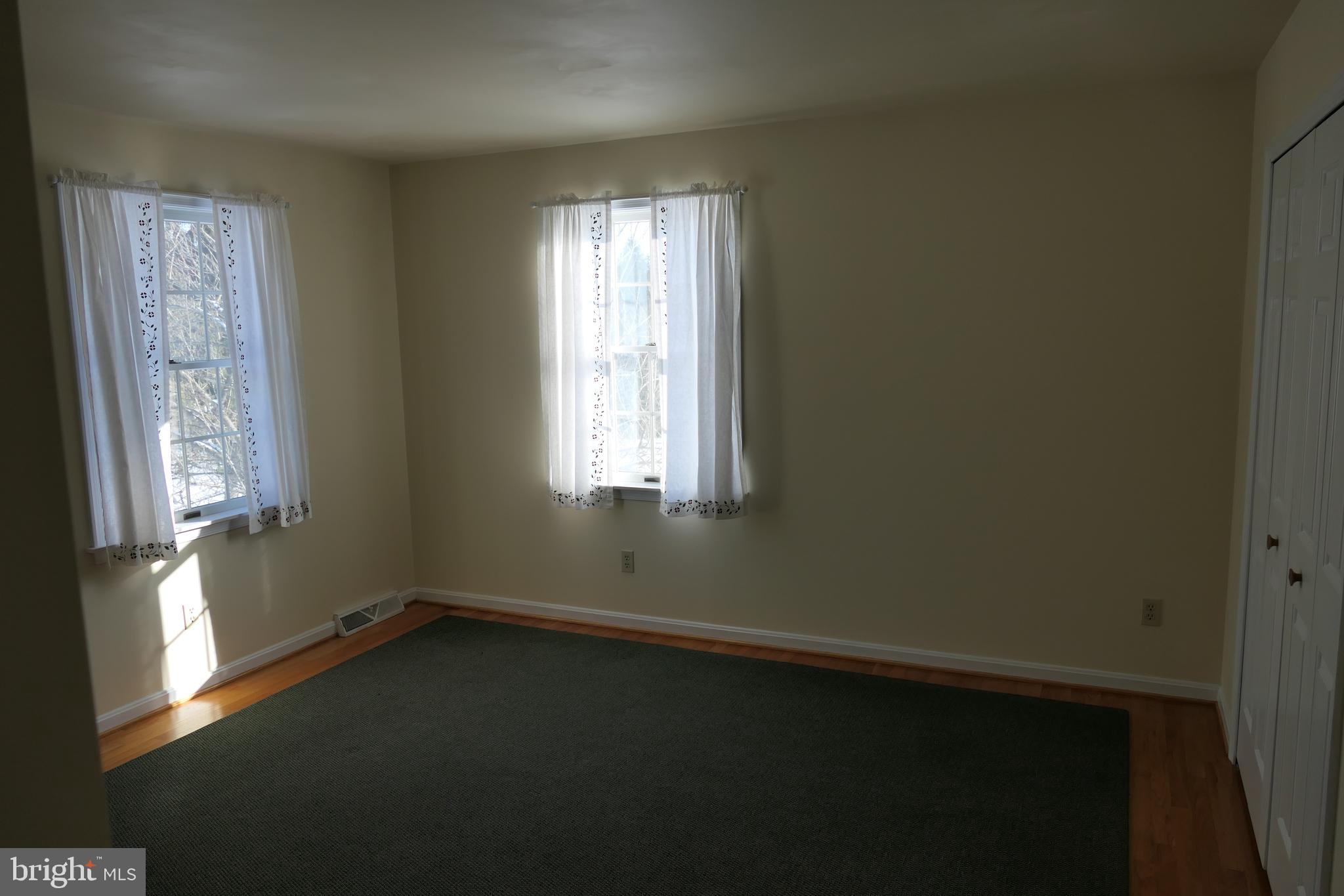 HIGHLANDS OF HARFORD - Residential Lease