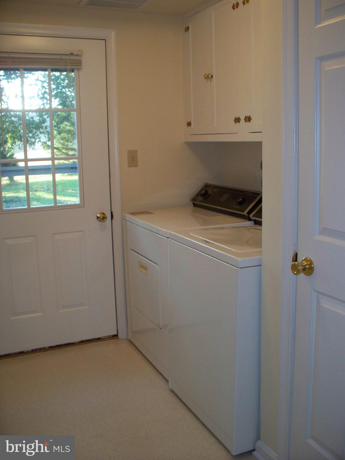 HIGHLANDS OF HARFORD - Residential Lease