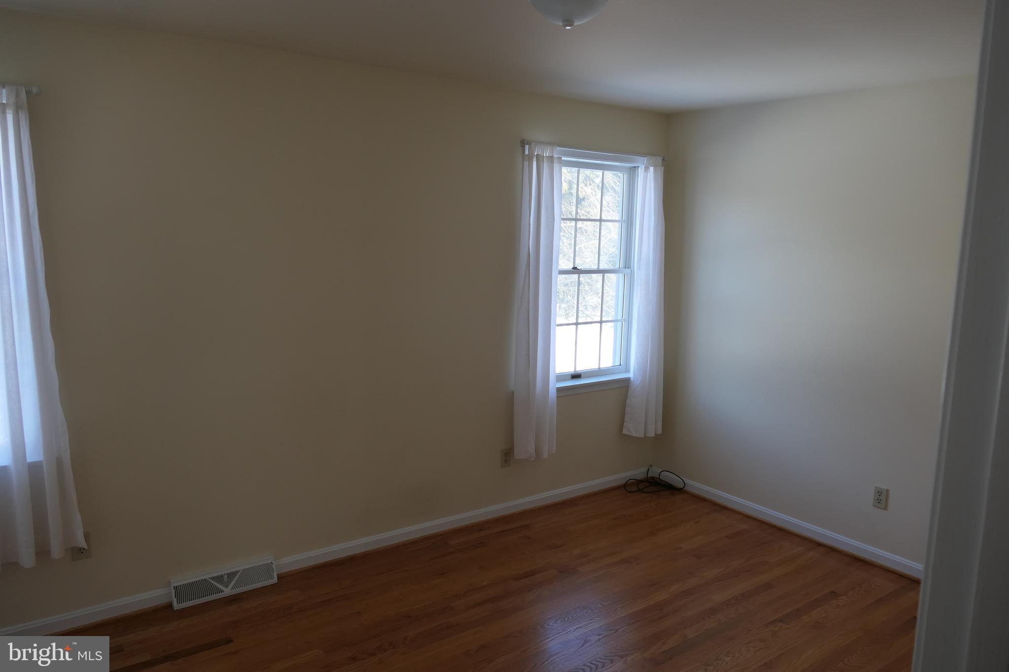 HIGHLANDS OF HARFORD - Residential Lease