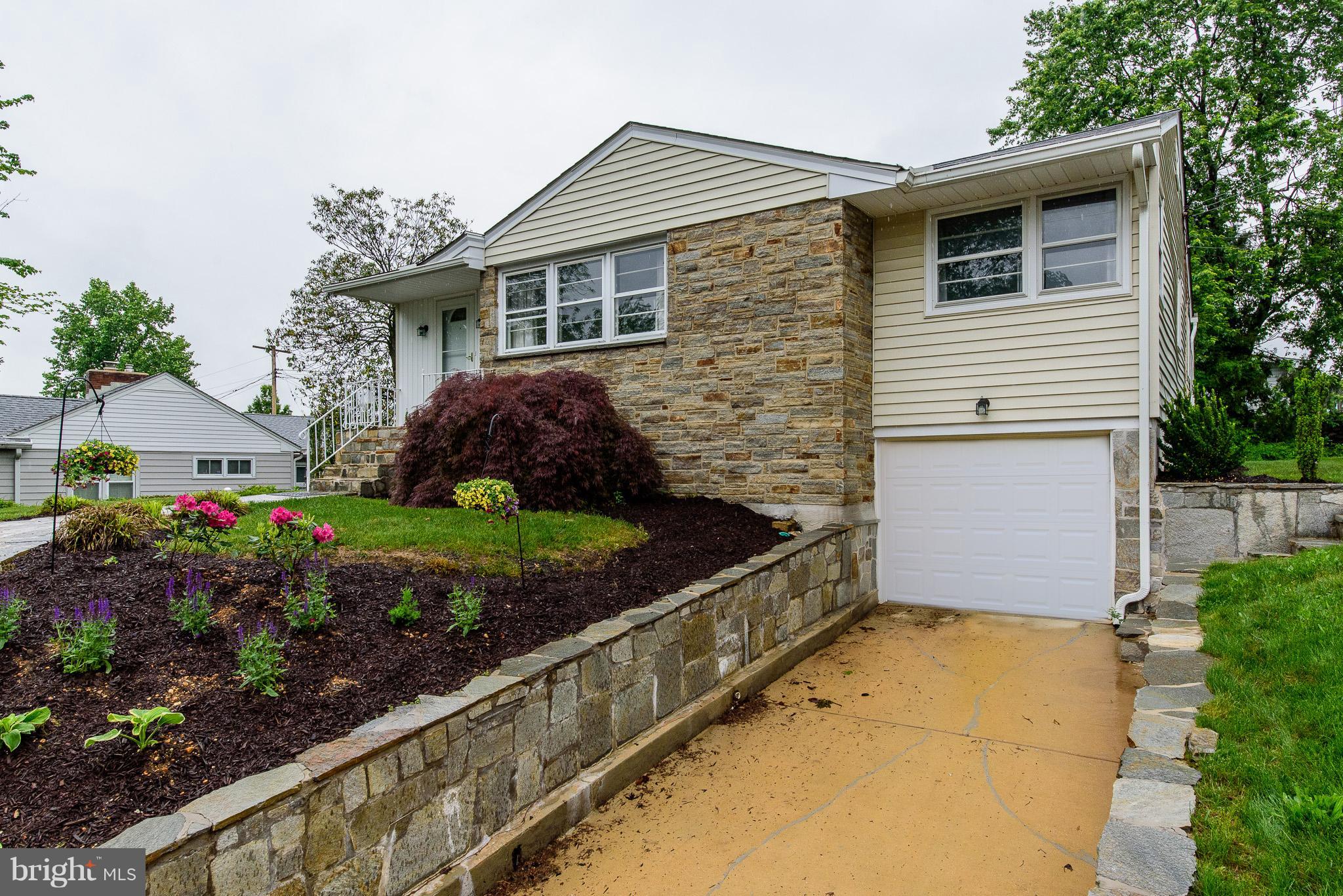 HILLSIDE ACRES - Residential