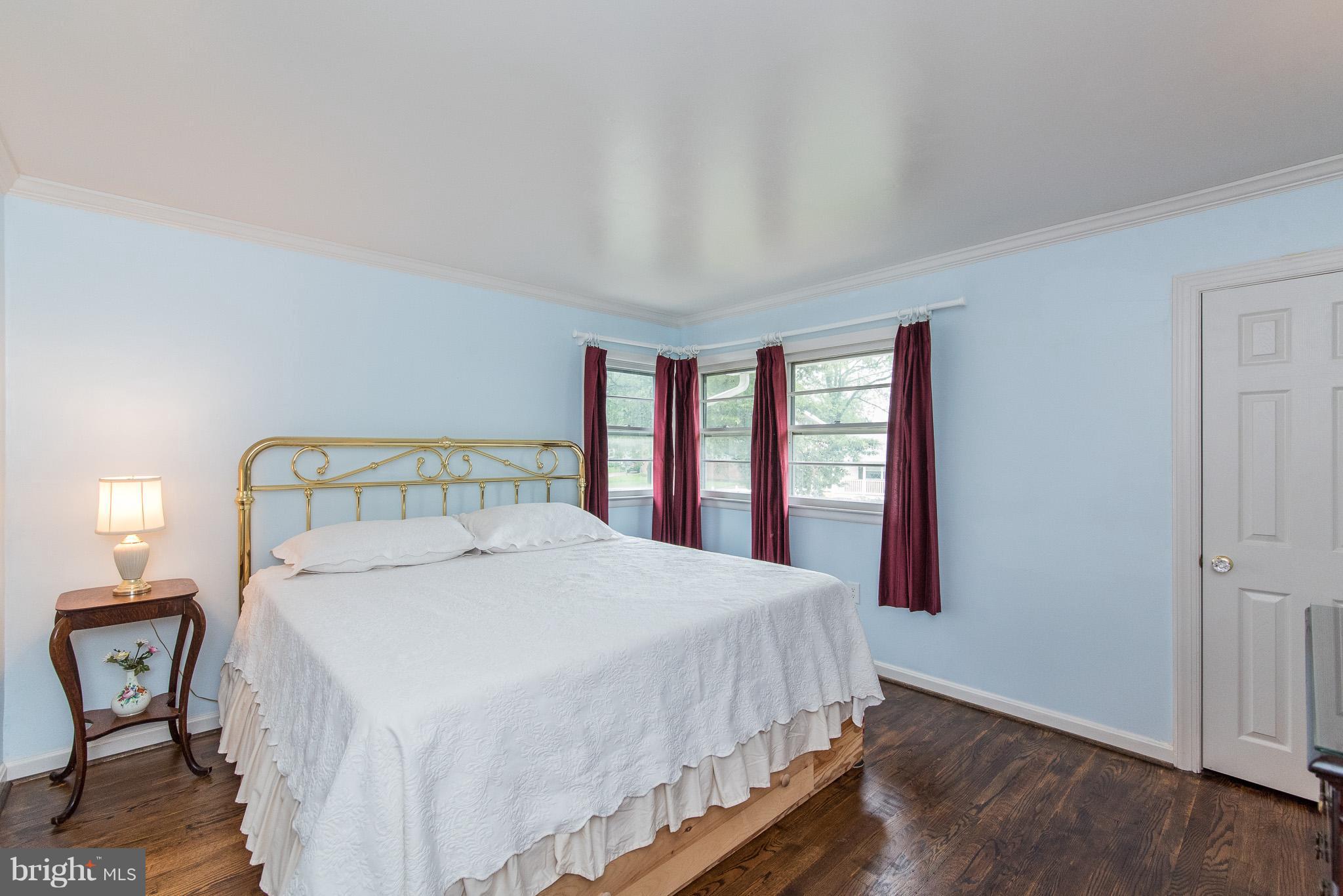 HILLSIDE ACRES - Residential