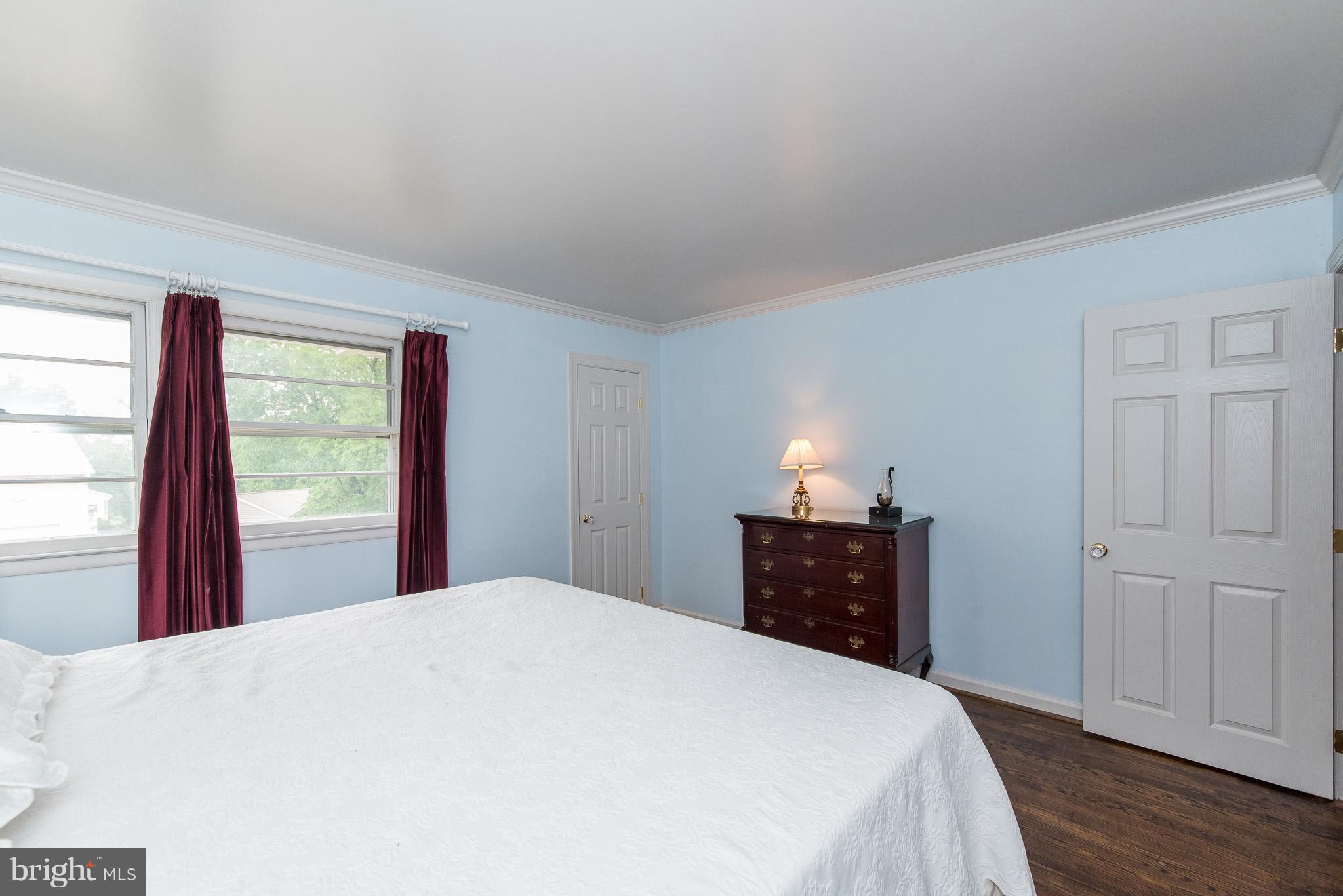 HILLSIDE ACRES - Residential