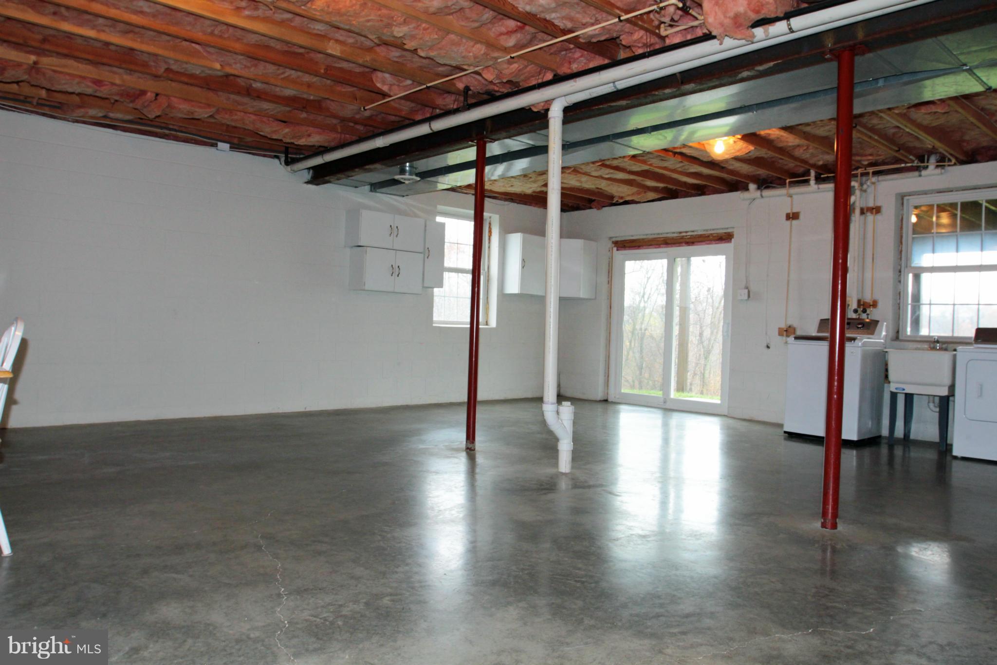 LARASH MANOR - Residential