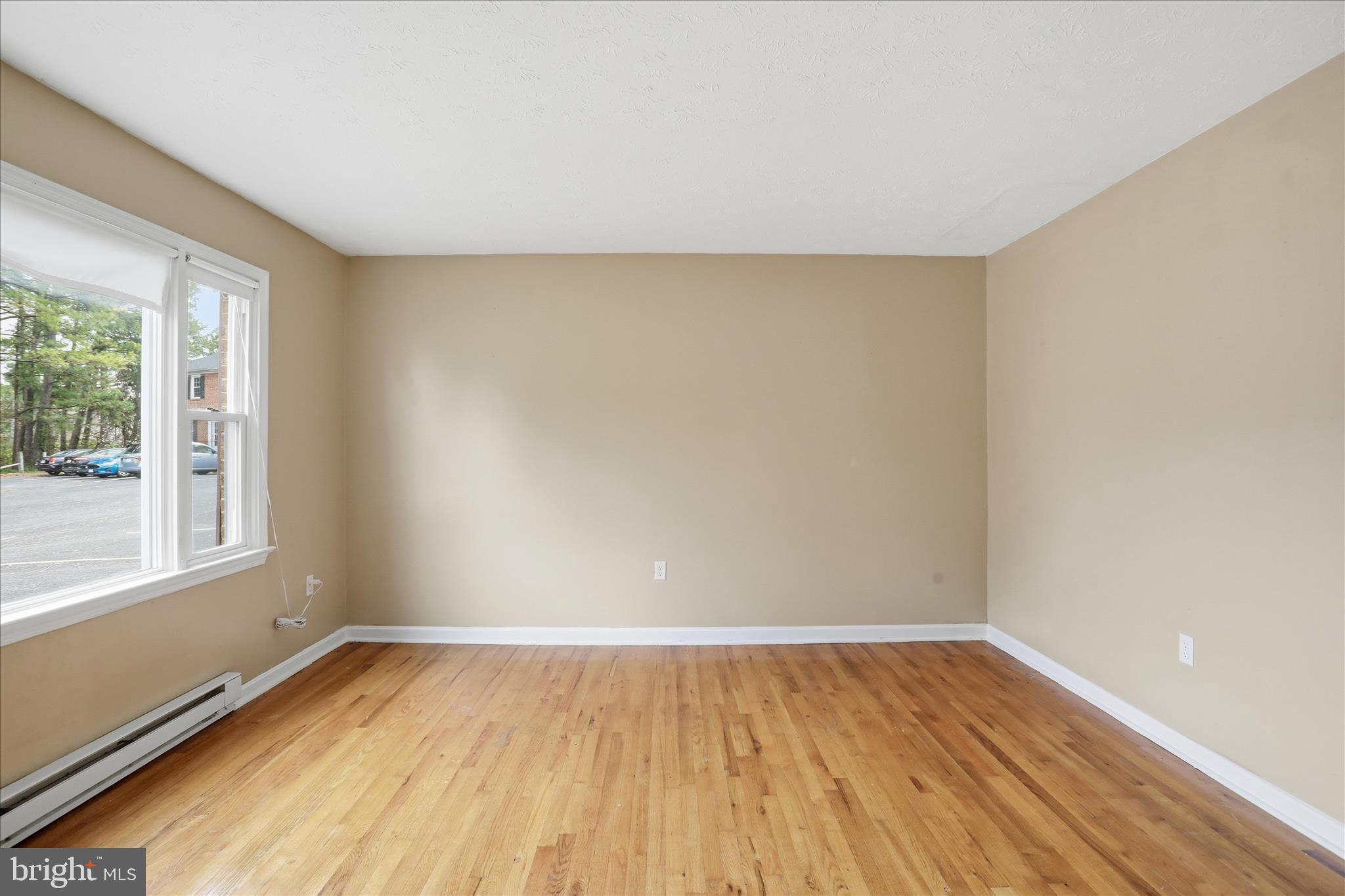 FREDERICKTOWNE TOWNHOUSE - Residential