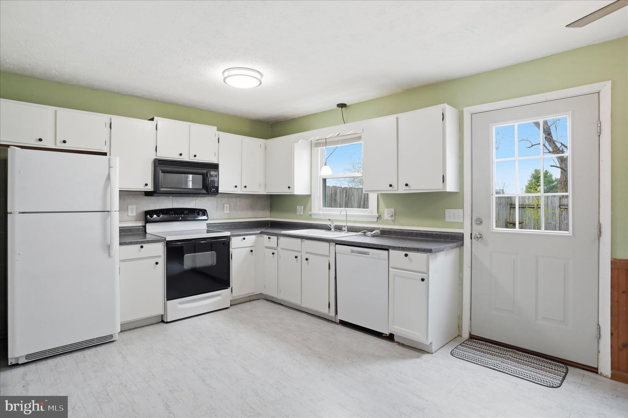 FREDERICKTOWNE TOWNHOUSE - Residential