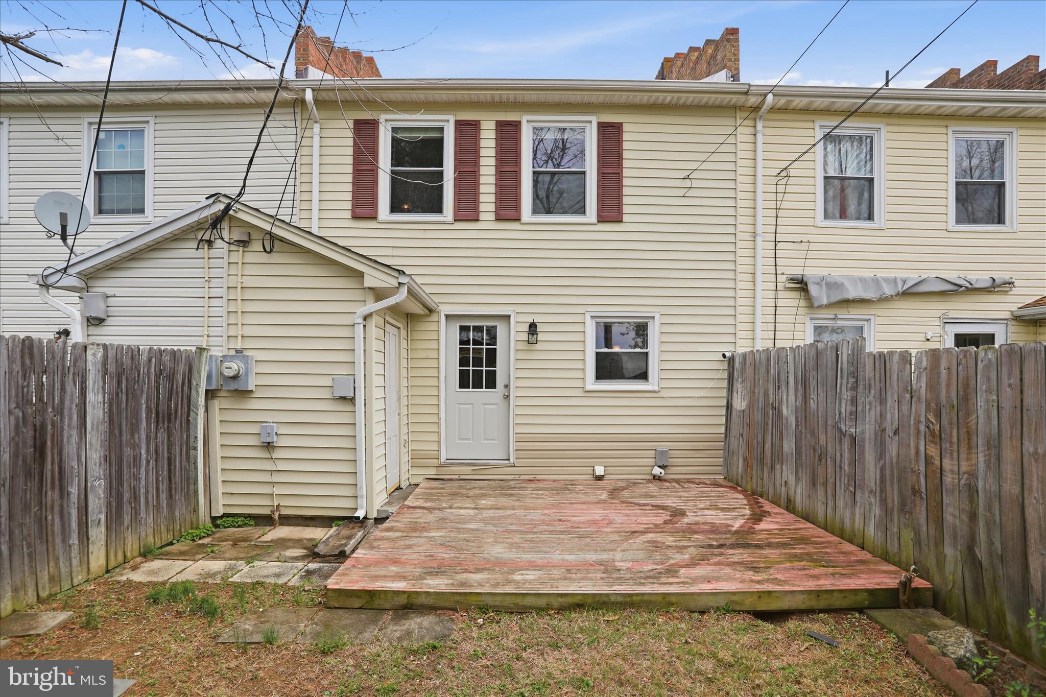 FREDERICKTOWNE TOWNHOUSE - Residential
